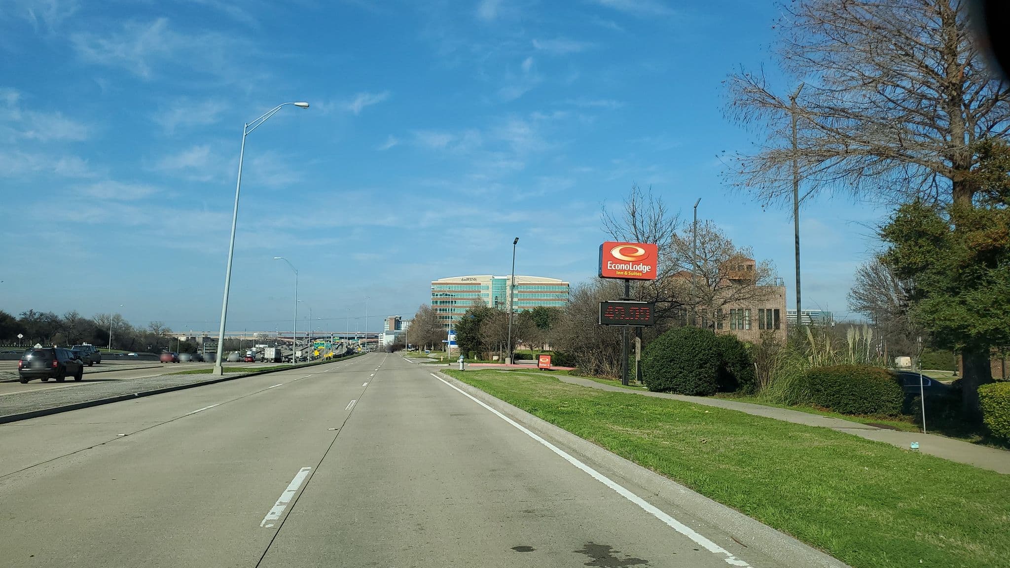 Street view near Econo Lodge Inn & Suites, Plano — © bwyatt516 (CC BY-SA · Mapillary)