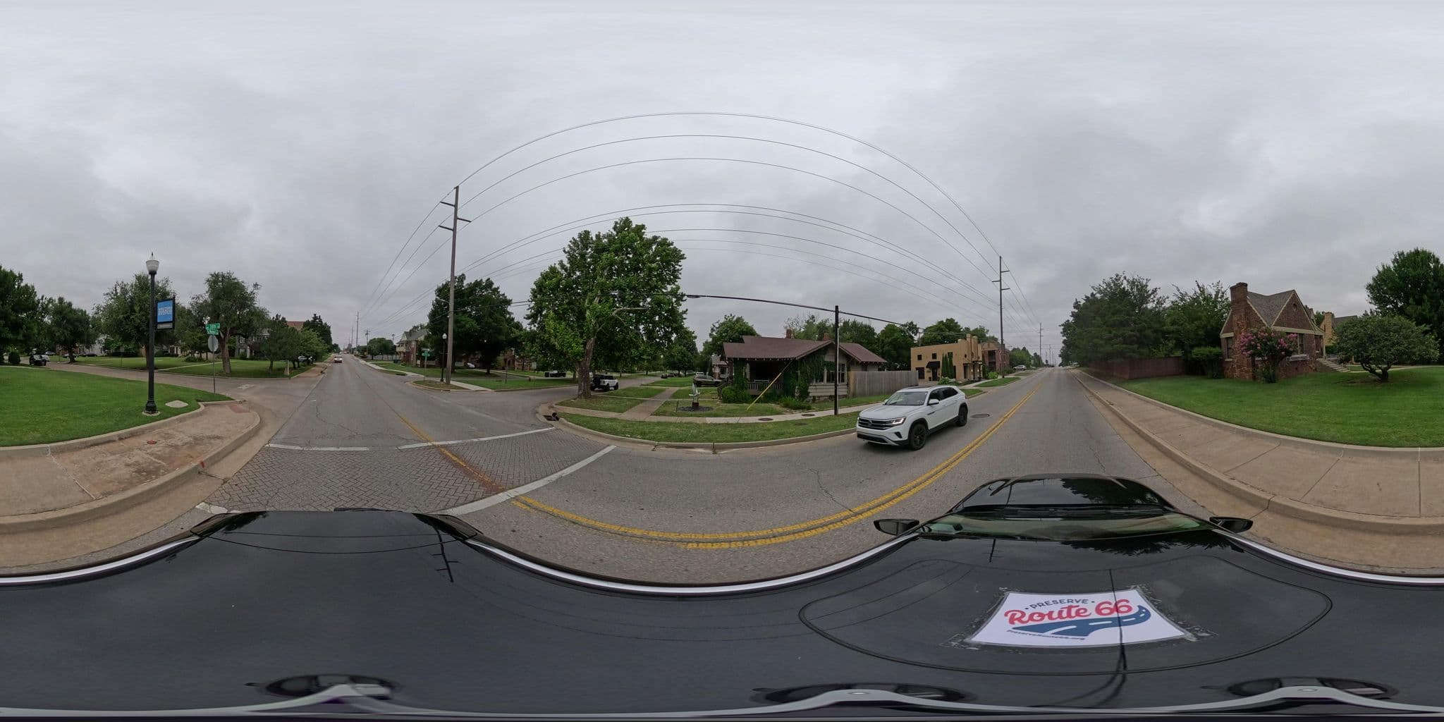 Street view near Davin's Driveway, Nichols Hills — © nthp_gis (CC BY-SA · Mapillary)