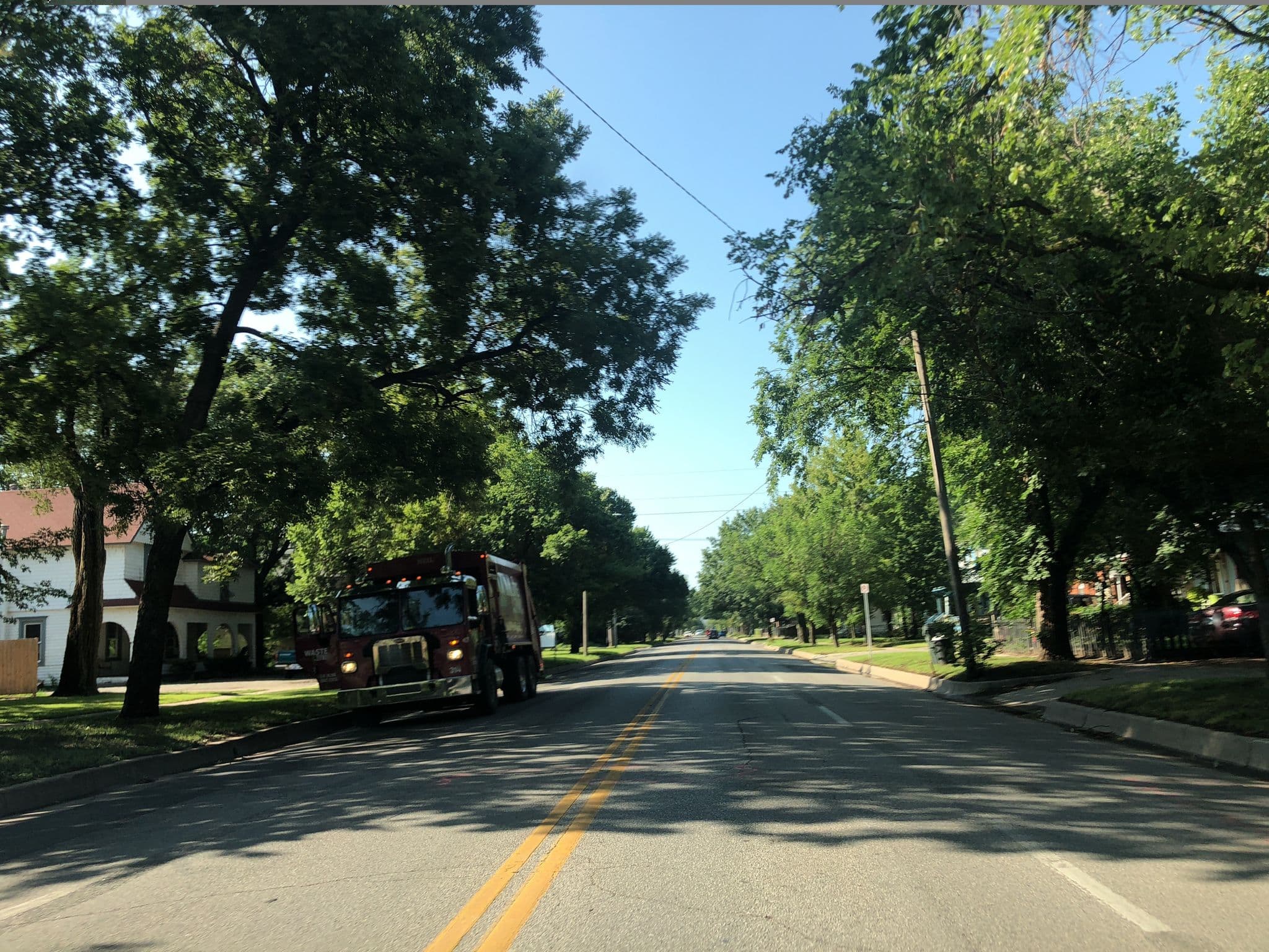 Street view near Noble House Inn, Wichita — © bundlegut (CC BY-SA · Mapillary)
