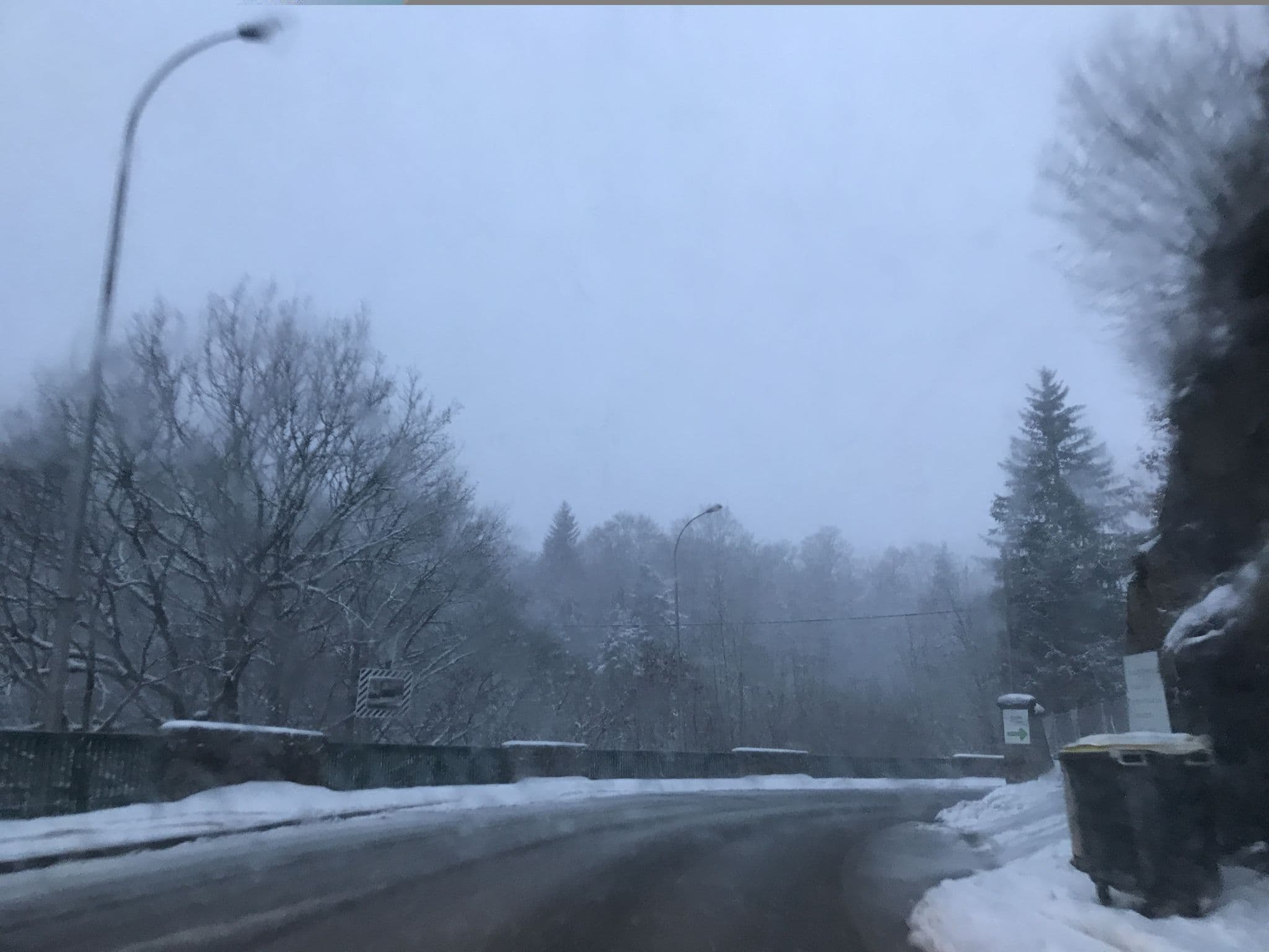 Street view near La Roche des fées, La Bourboule — © fpm (CC BY-SA · Mapillary)