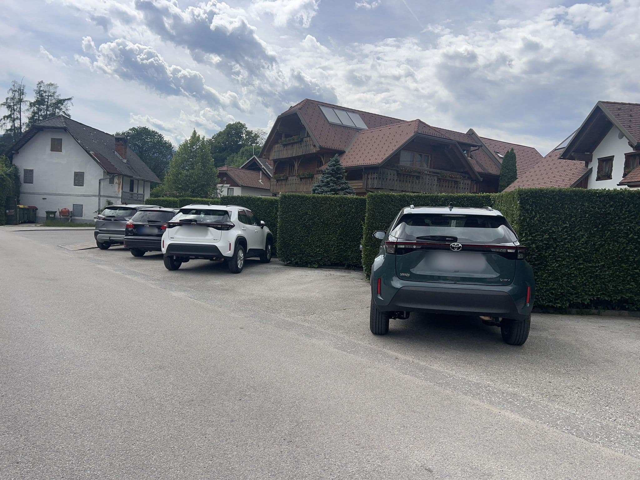 Street view near Garni Hotel Berc, Bled — © igorzo (CC BY-SA · Mapillary)