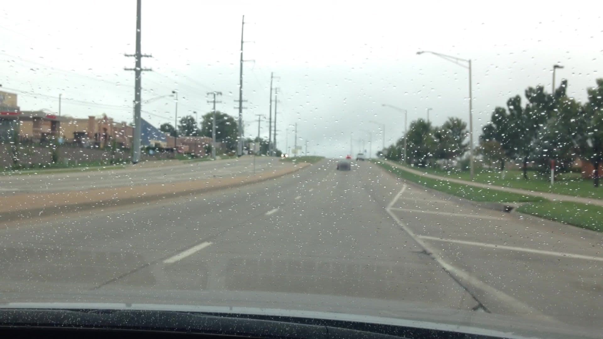 Street view near Hyatt @ Crown Center, Bonner Springs — © lvl5 (CC BY-SA · Mapillary)