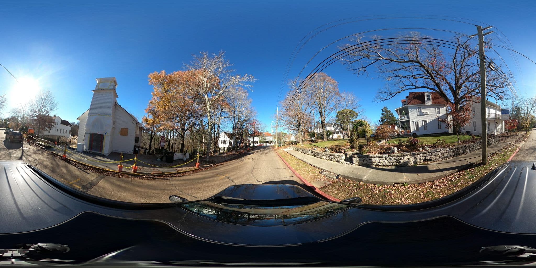 Street view near Mt. Victoria B&B, Eureka Springs — © justinmeyers (CC BY-SA · Mapillary)