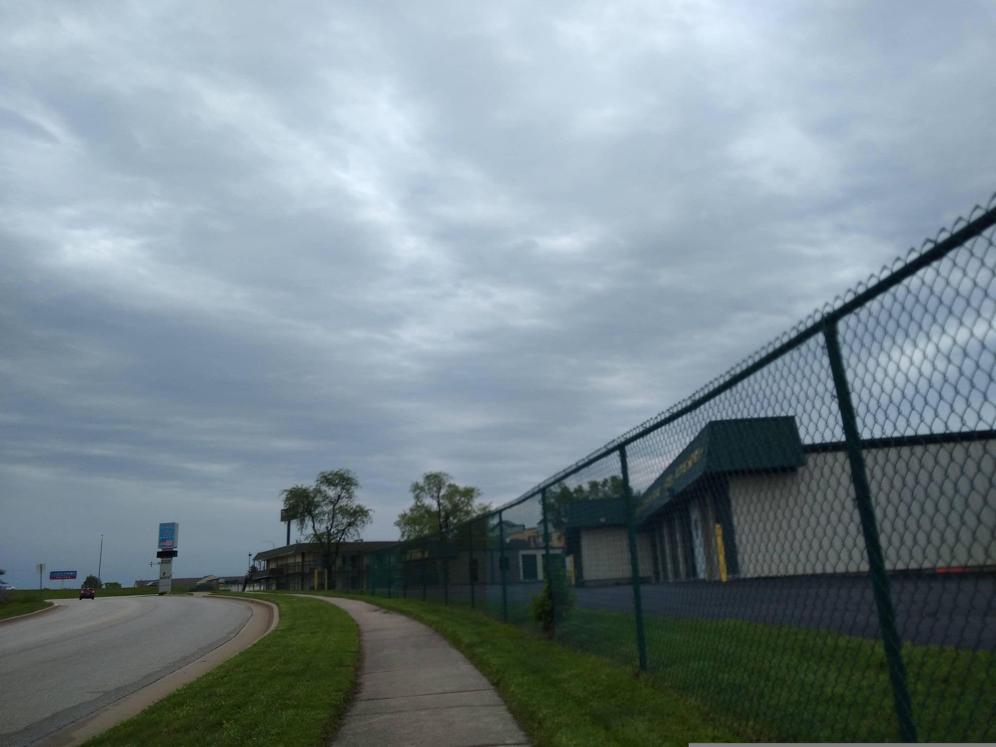 Street view near La Quinta Inn Springfield East, Springfield — © kyletrent-png (CC BY-SA · Mapillary)