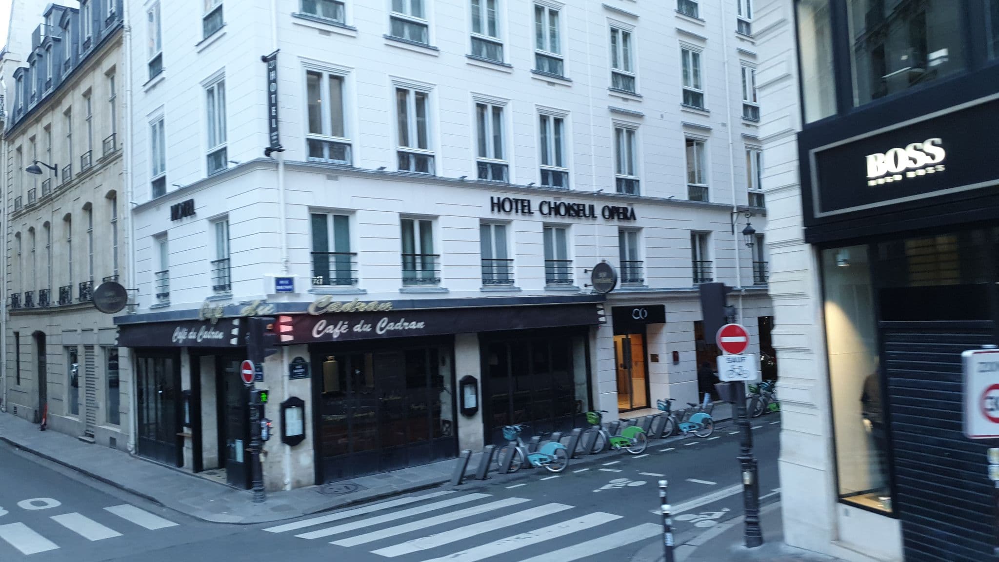 Street view near Choiseul Opéra, Paris 09 Opéra — © b166er (CC BY-SA · Mapillary)