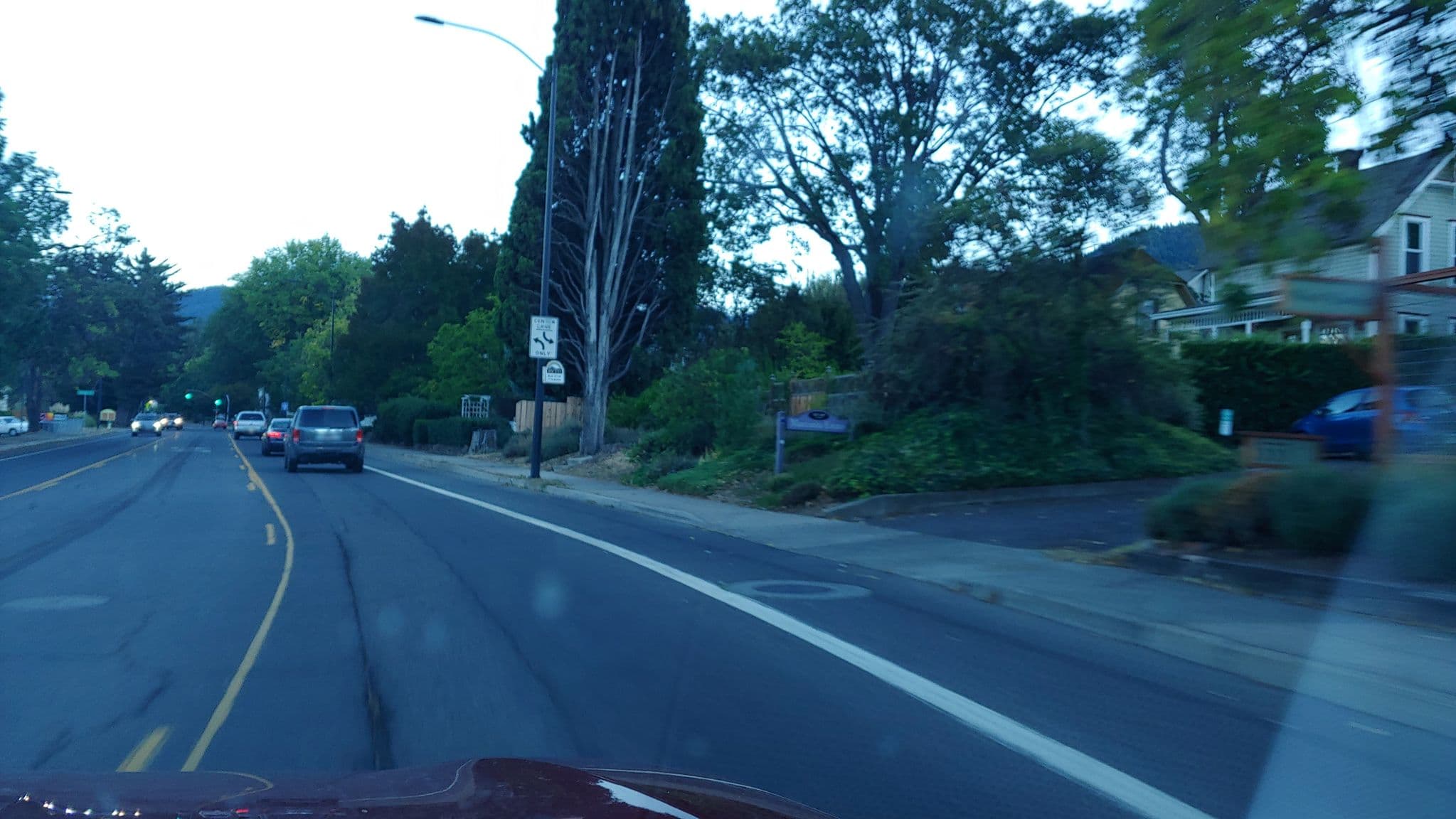 Street view near Wood Hamlet, Talent — © evansiroky (CC BY-SA · Mapillary)