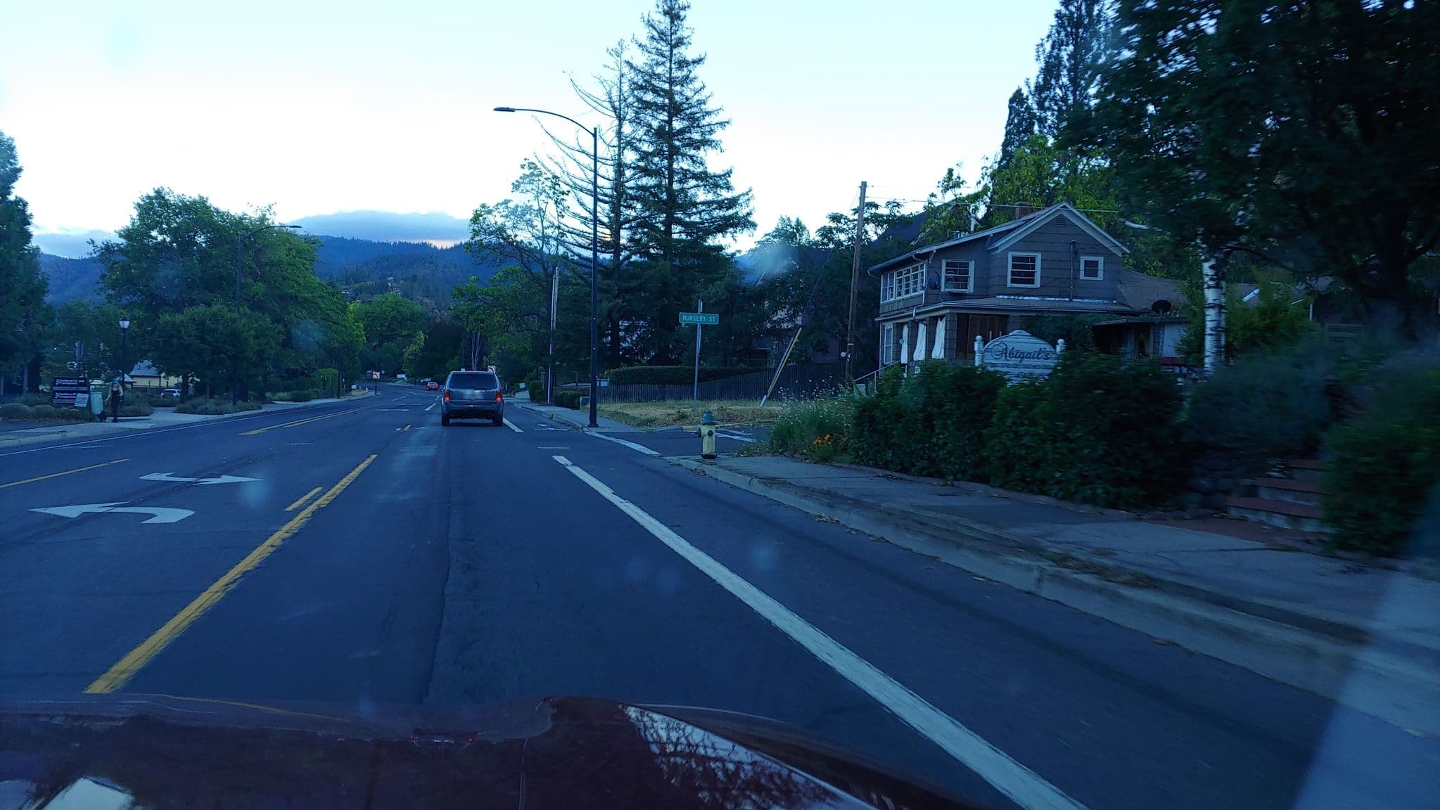 Street view near Abigail's Bed and Breakfast Inn, Talent — © evansiroky (CC BY-SA · Mapillary)