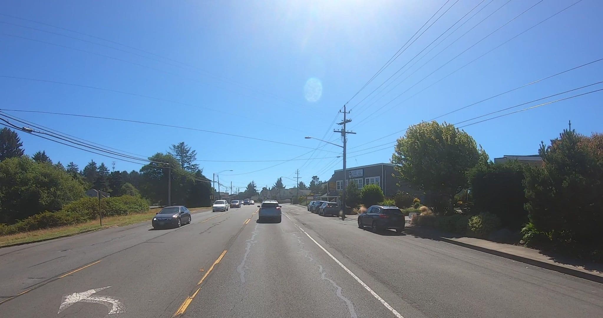 Street view near Farmer's Daughter Hotel Lincoln City (Oregon), Lincoln City — © networklanman (CC BY-SA · Mapillary)