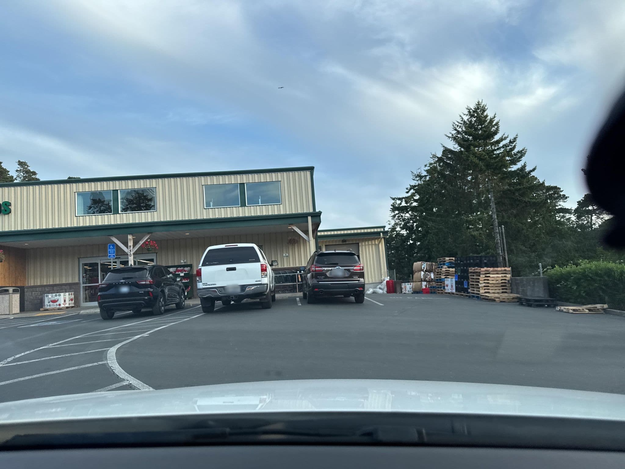 Street view near Manzanita Rental Company, Rockaway Beach — © quickness805 (CC BY-SA · Mapillary)