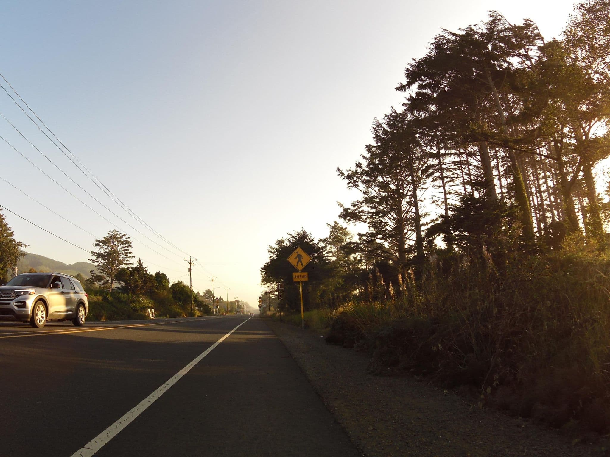 Street view near Avery Cove, Rockaway Beach — © andrewsnow (CC BY-SA · Mapillary)