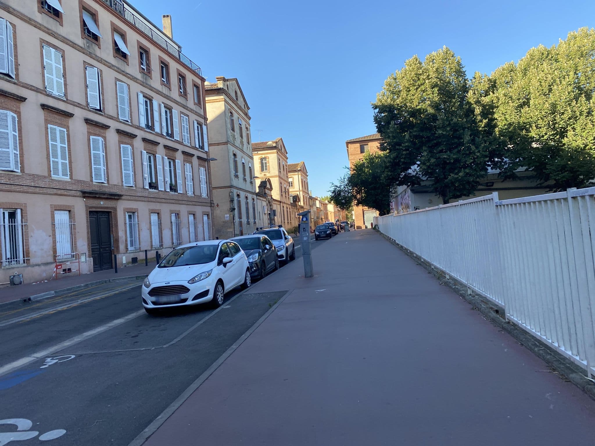 Street view near Soclo, Toulouse — © CGCooke (CC BY-SA · Mapillary)