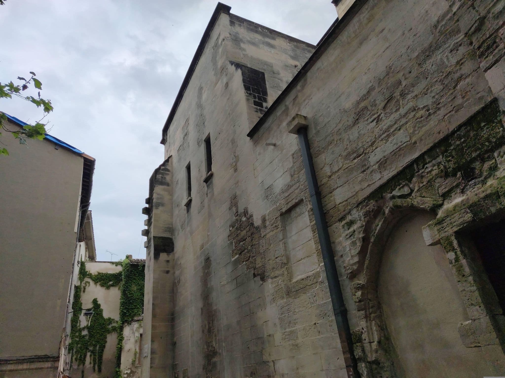 Street view near La petite reine, Avignon — © zimmy (CC BY-SA · Mapillary)