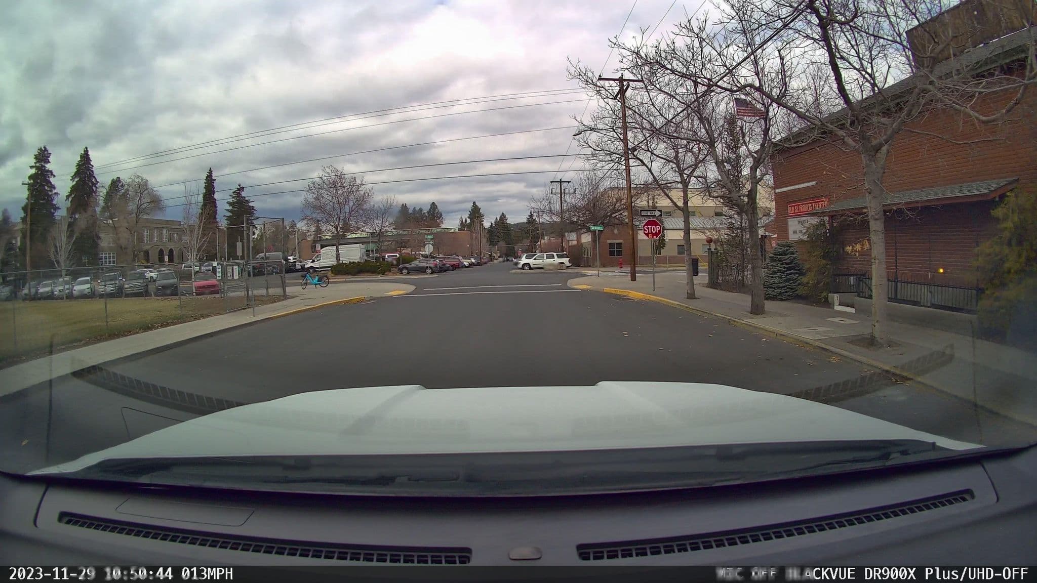 Street view near Cameron Healy Room @ Old St Francis, Bend — © n_skinner (CC BY-SA · Mapillary)