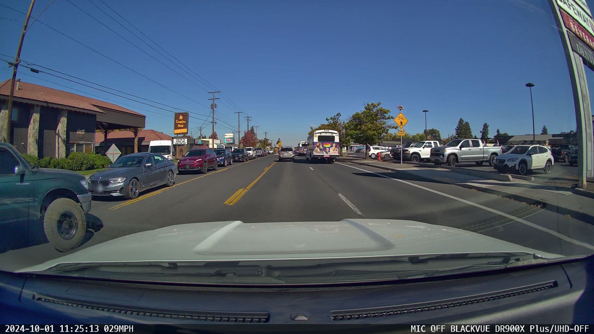 Street view near Bend Three Sisters Inn & Suites, Bend — © n_skinner (CC BY-SA · Mapillary)