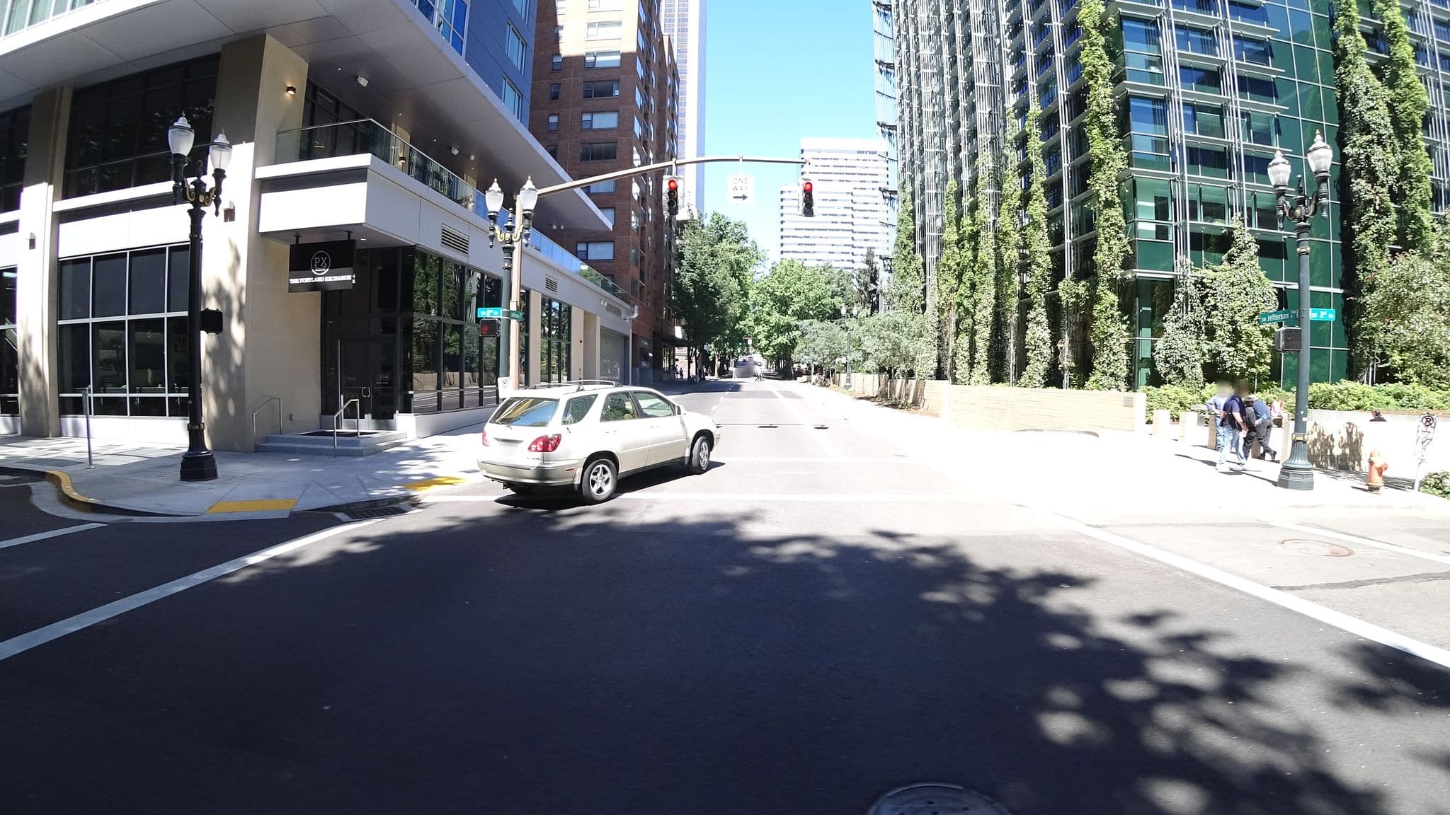 Street view near The Porter Pool, Portland — © mly_pdx03 (CC BY-SA · Mapillary)