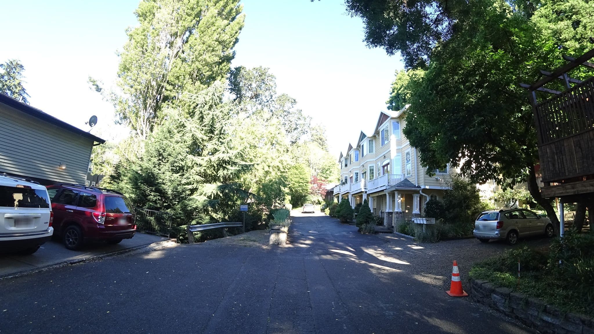 Street view near Hamilton airbnb, Portland — © mly_pdx02 (CC BY-SA · Mapillary)