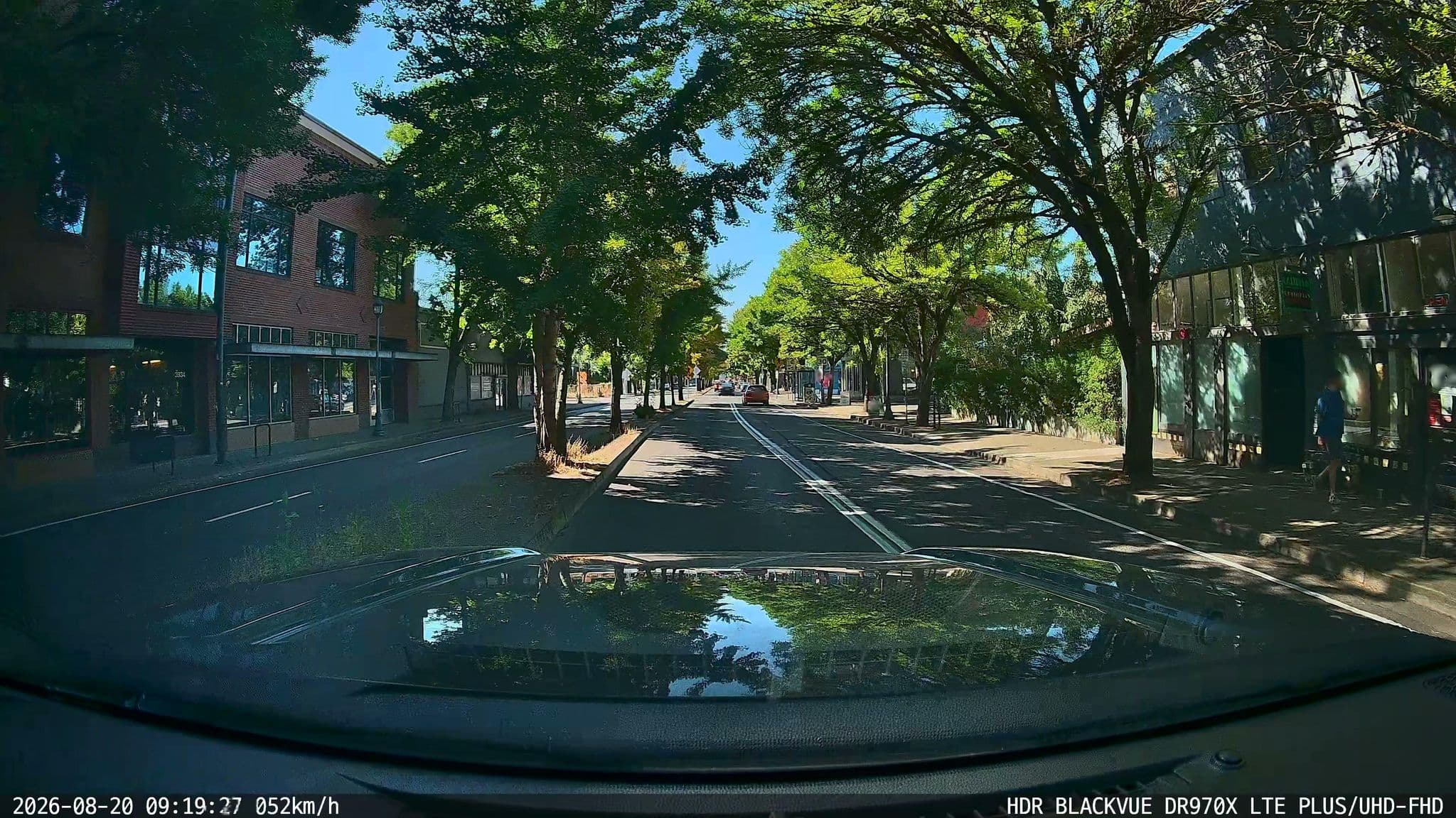 Street view near Seahawk, Portland — © zemepisar (CC BY-SA · Mapillary)