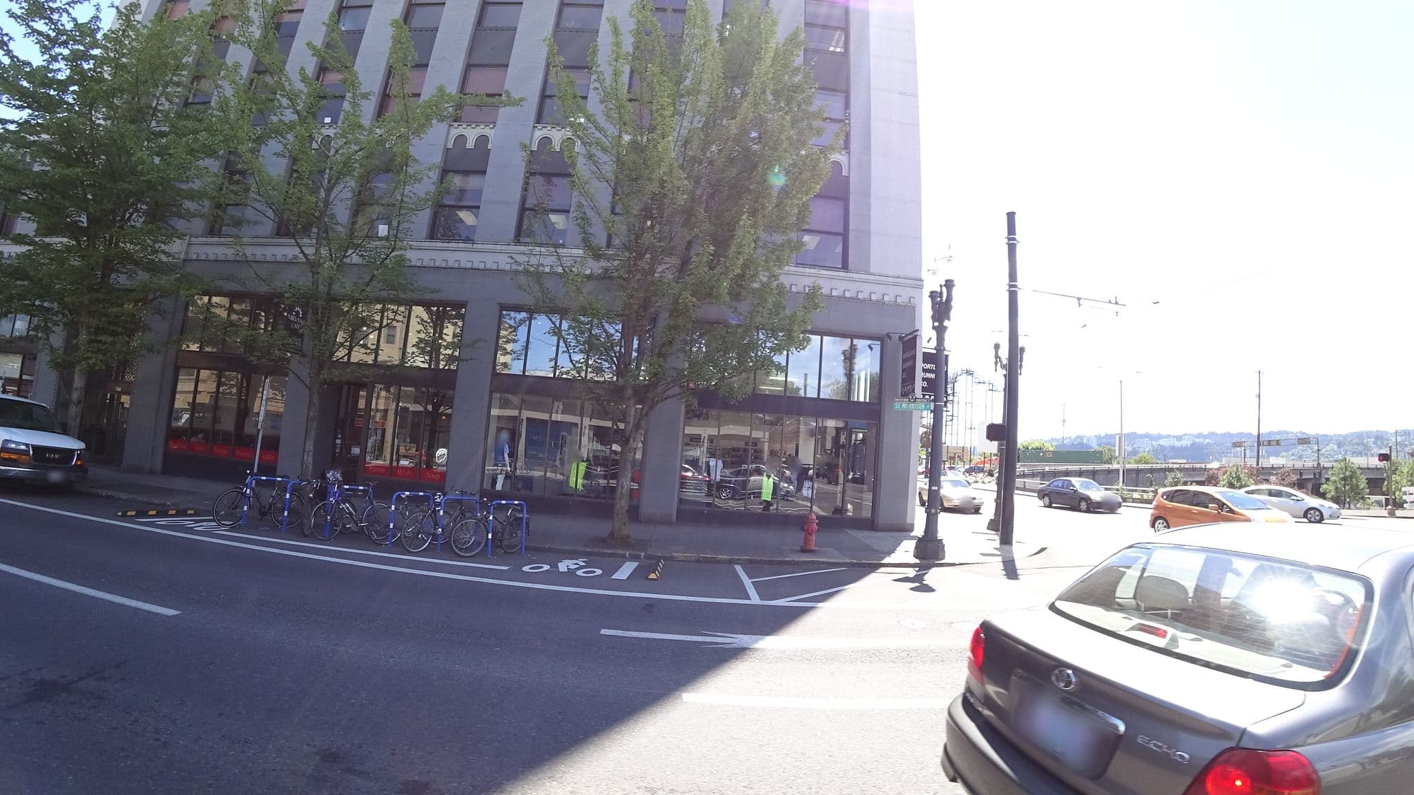 Street view near Hampton Place, Portland — © mly_pdx02 (CC BY-SA · Mapillary)