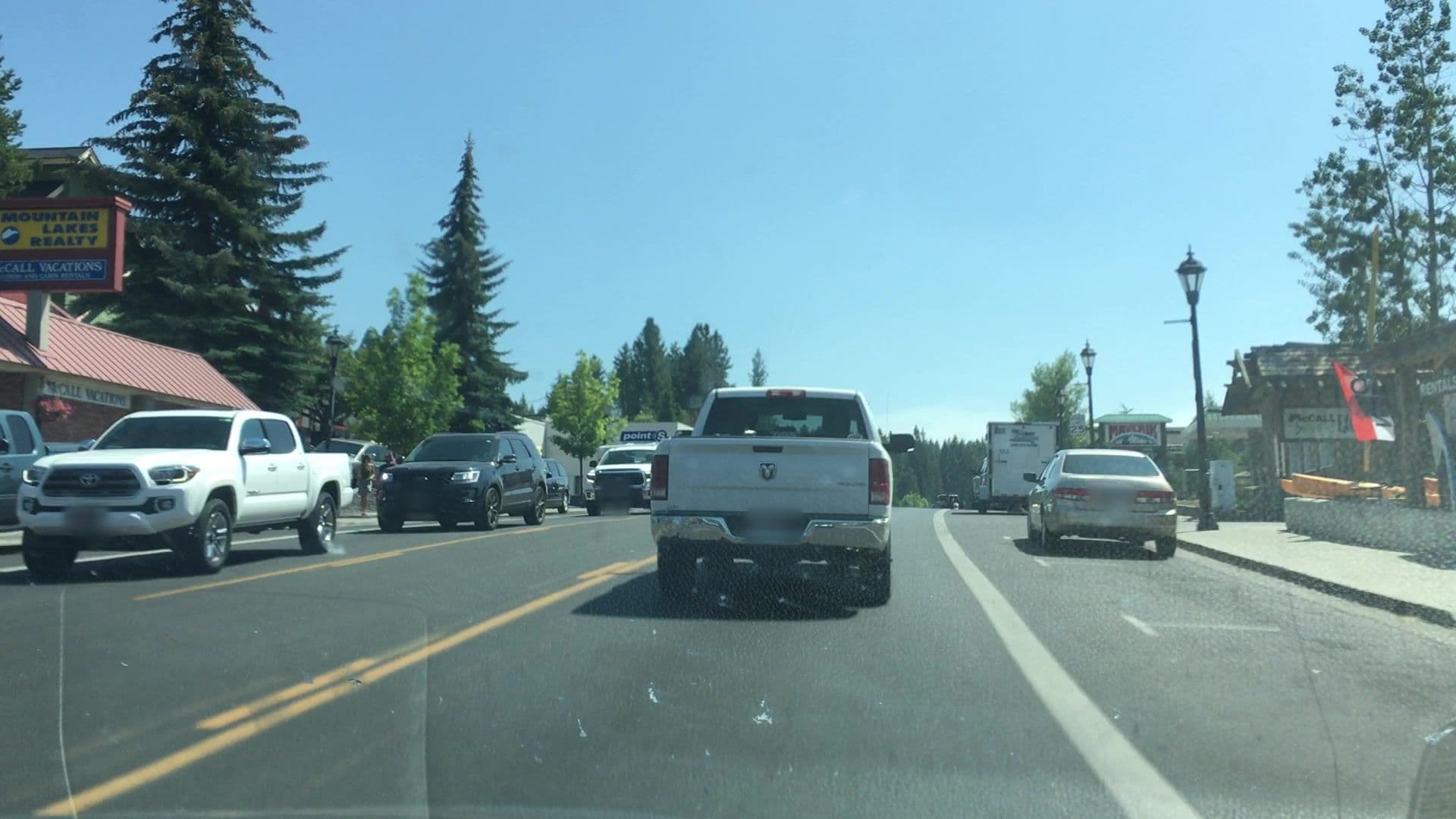 Street view near Brundage Suite, McCall — © lvl5 (CC BY-SA · Mapillary)