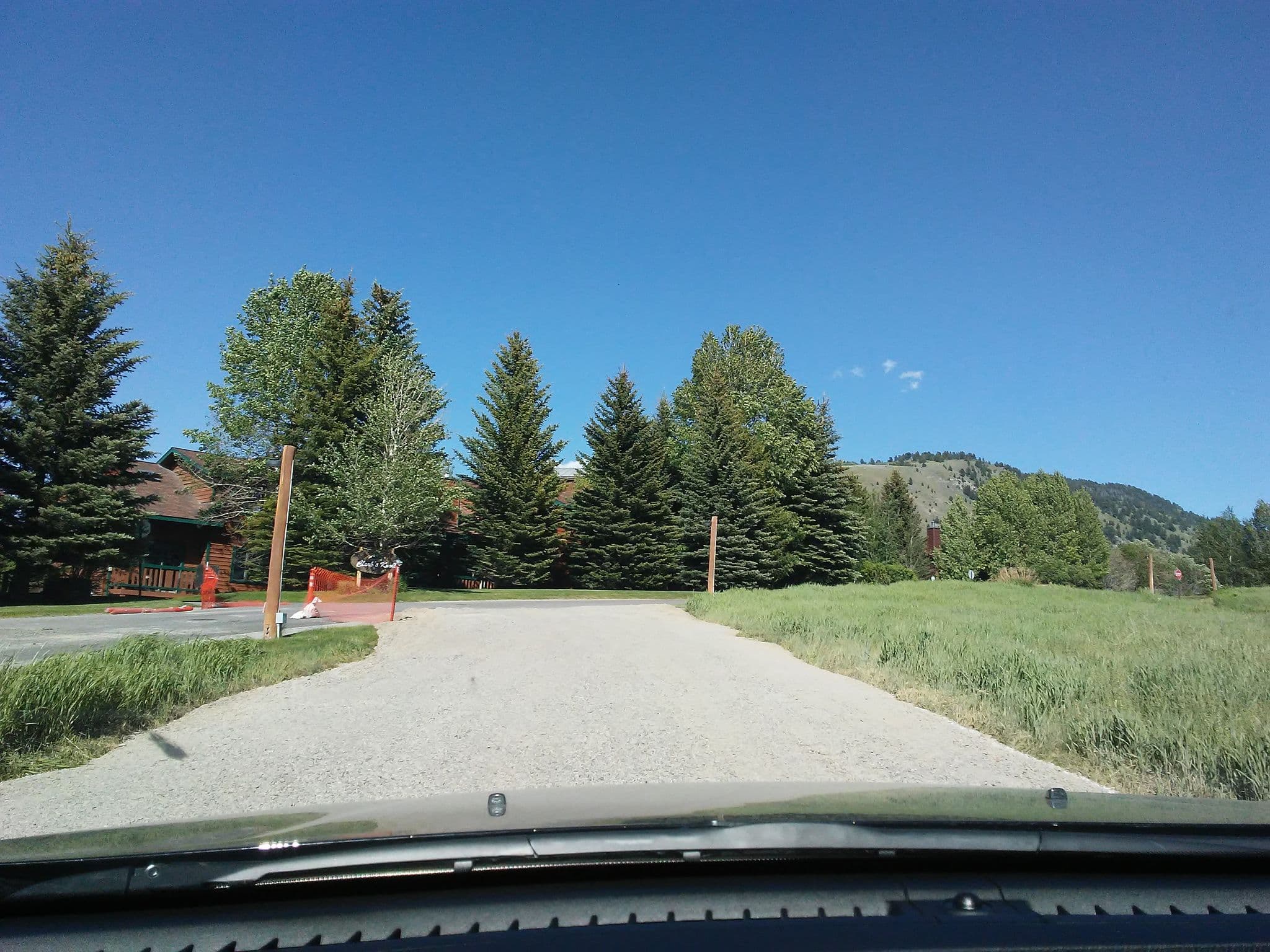 Street view near Clarks Knoll, Rafter J Ranch — © aqua02 (CC BY-SA · Mapillary)