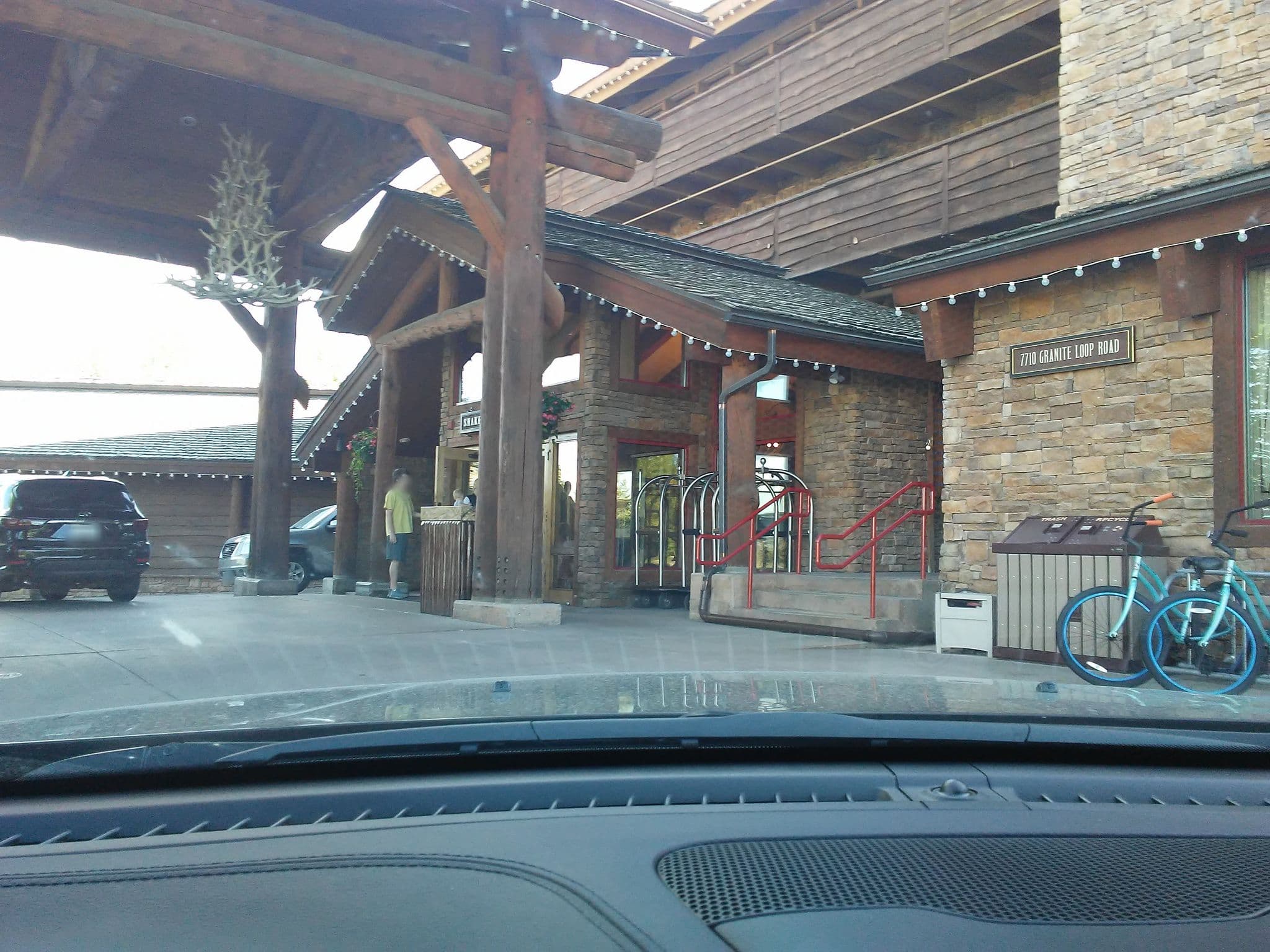 Street view near Cpi-Lcp Jackson Hole Operator, Moose Wilson Road — © aqua02 (CC BY-SA · Mapillary)
