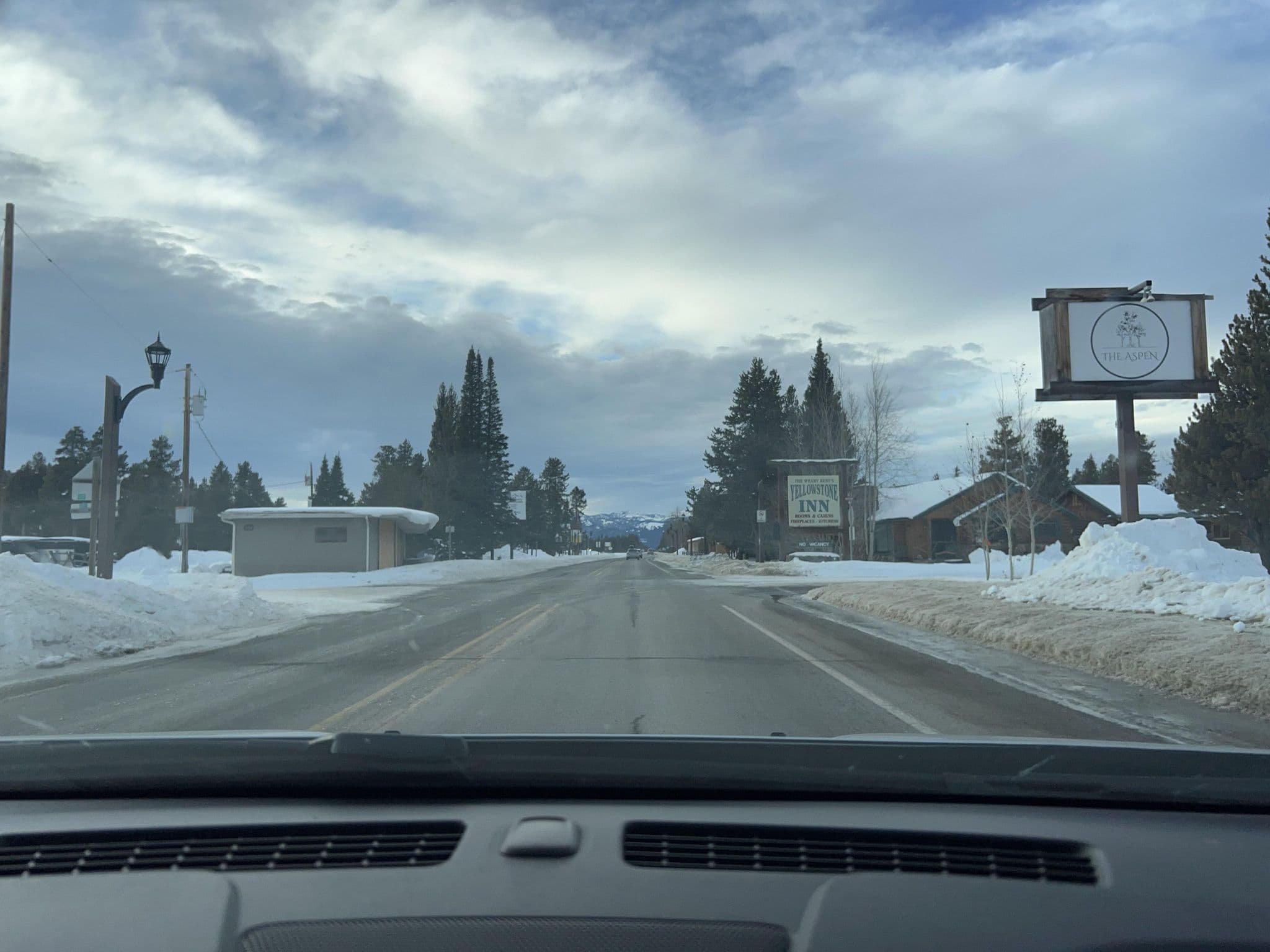 Street view near Yellowstone Self Catering Lodging, West Yellowstone — © whitecotton (CC BY-SA · Mapillary)