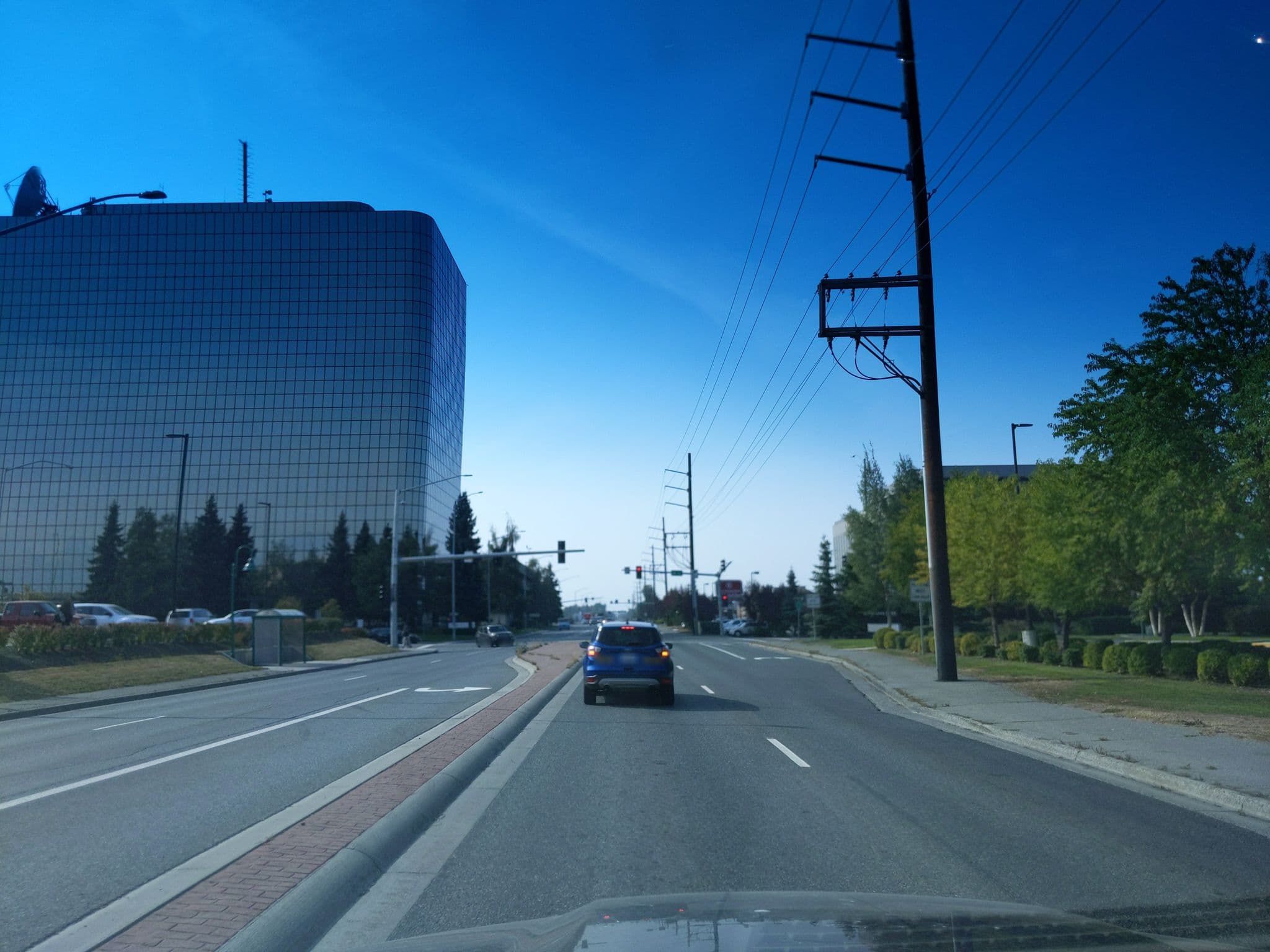 Street view near Denali Alaskan Wildrose Lodging, Anchorage — © akmapper01 (CC BY-SA · Mapillary)