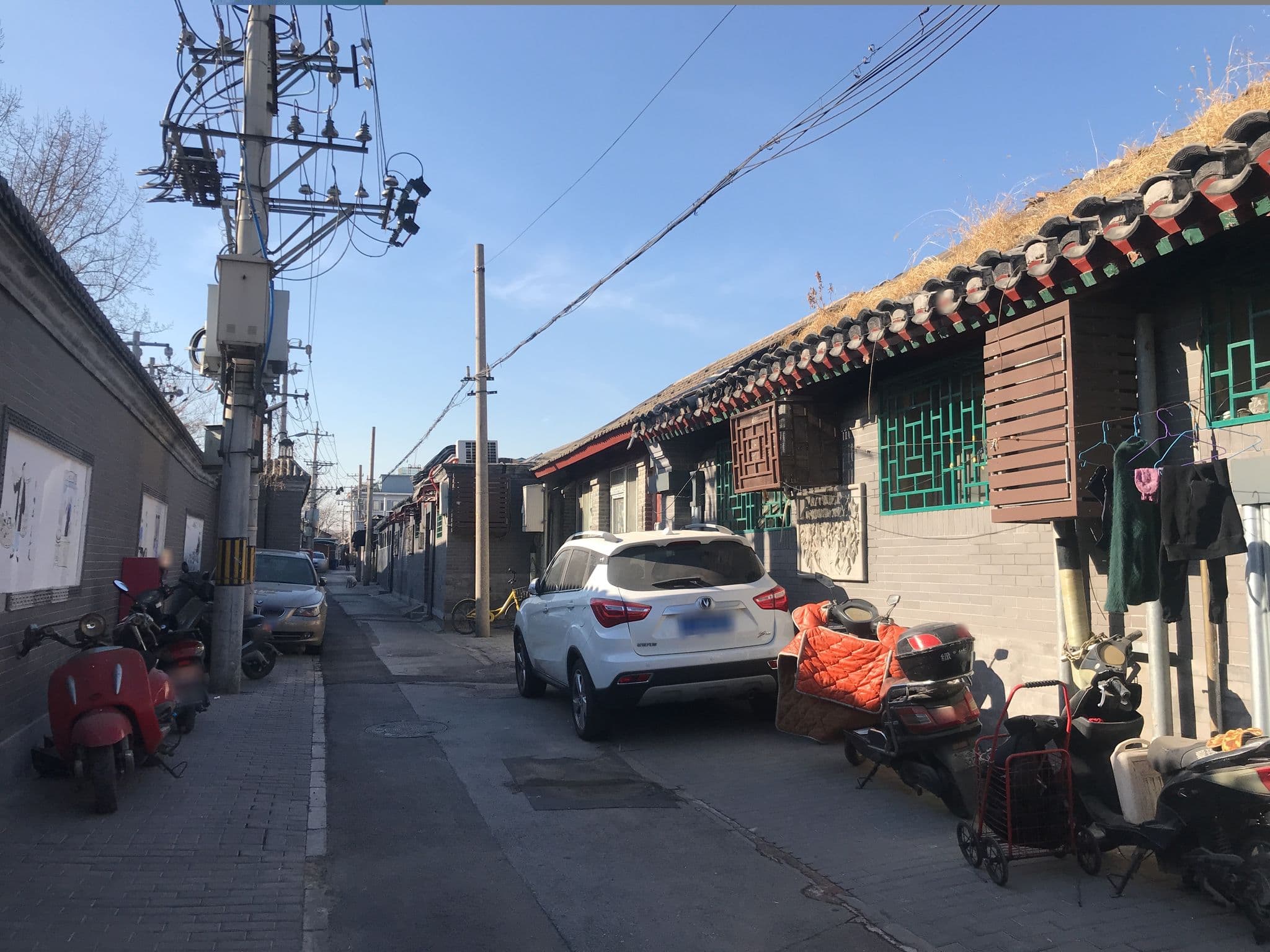 Street view near Qianmen Courtyard Hotel, Beijing — © ziwei (CC BY-SA · Mapillary)