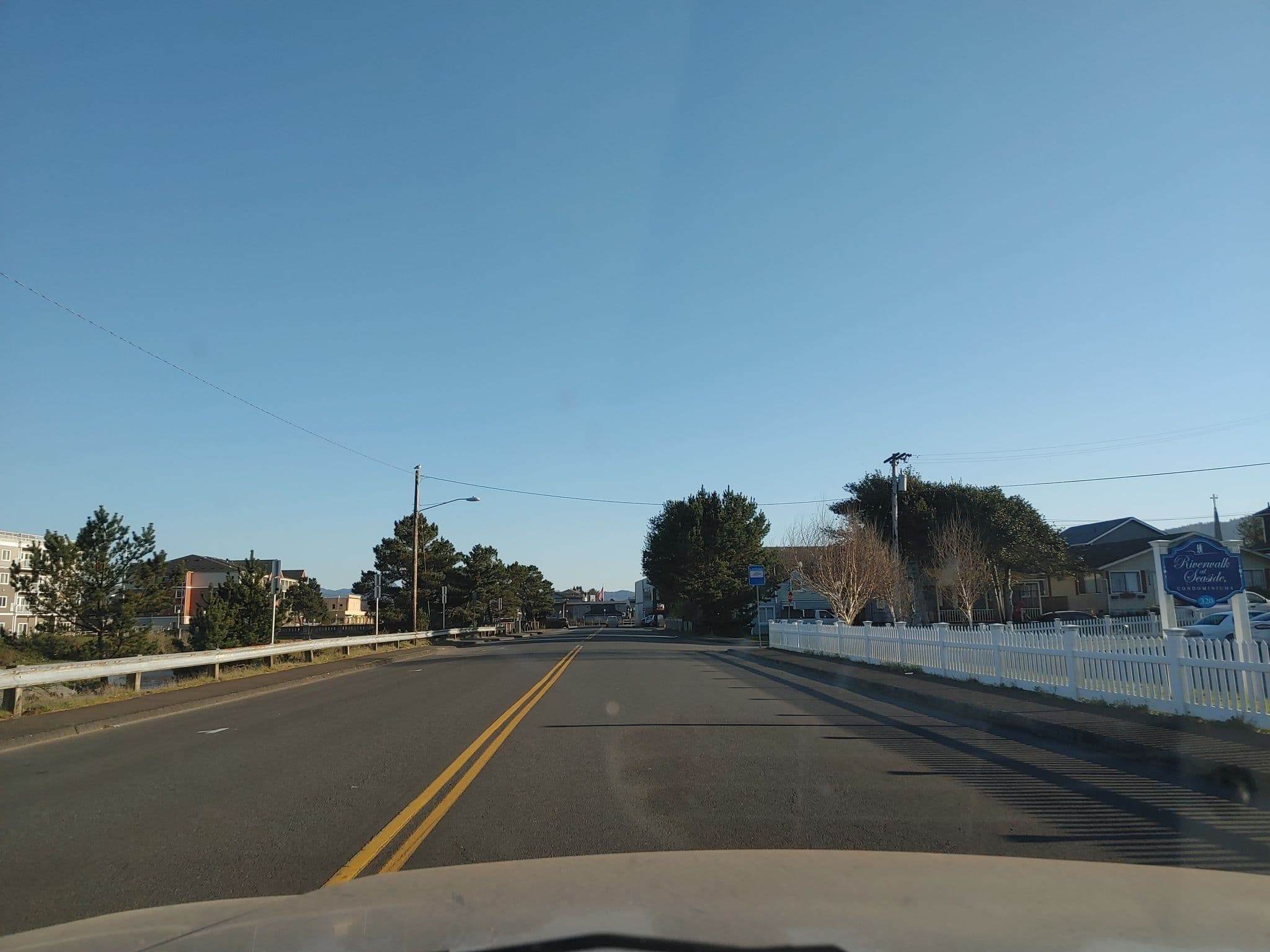 Street view near The Riverwalk At Seaside, Gearhart — © nmixter (CC BY-SA · Mapillary)