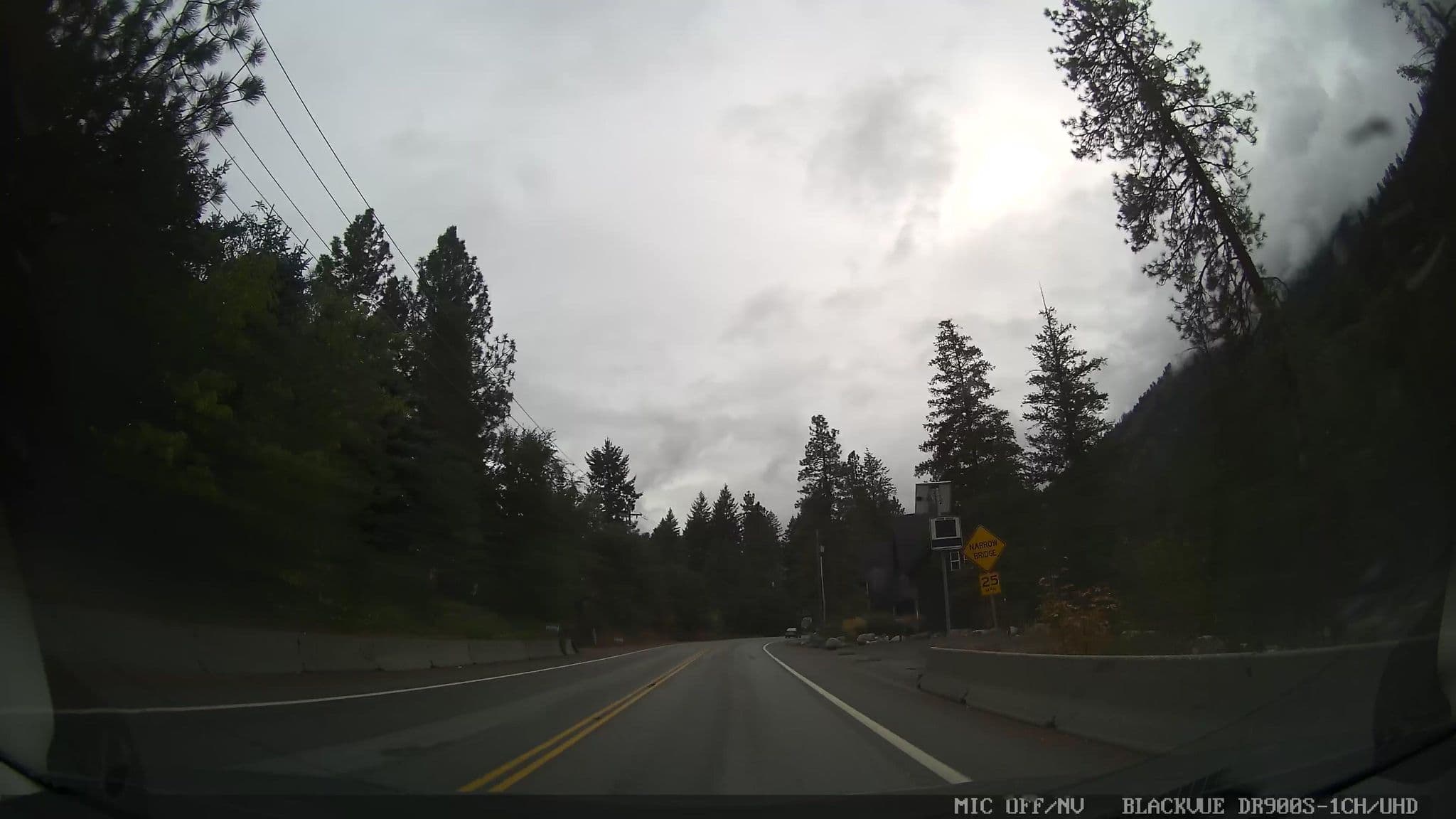 Street view near Drake Haus, Cashmere — © damnitgetmybeer (CC BY-SA · Mapillary)