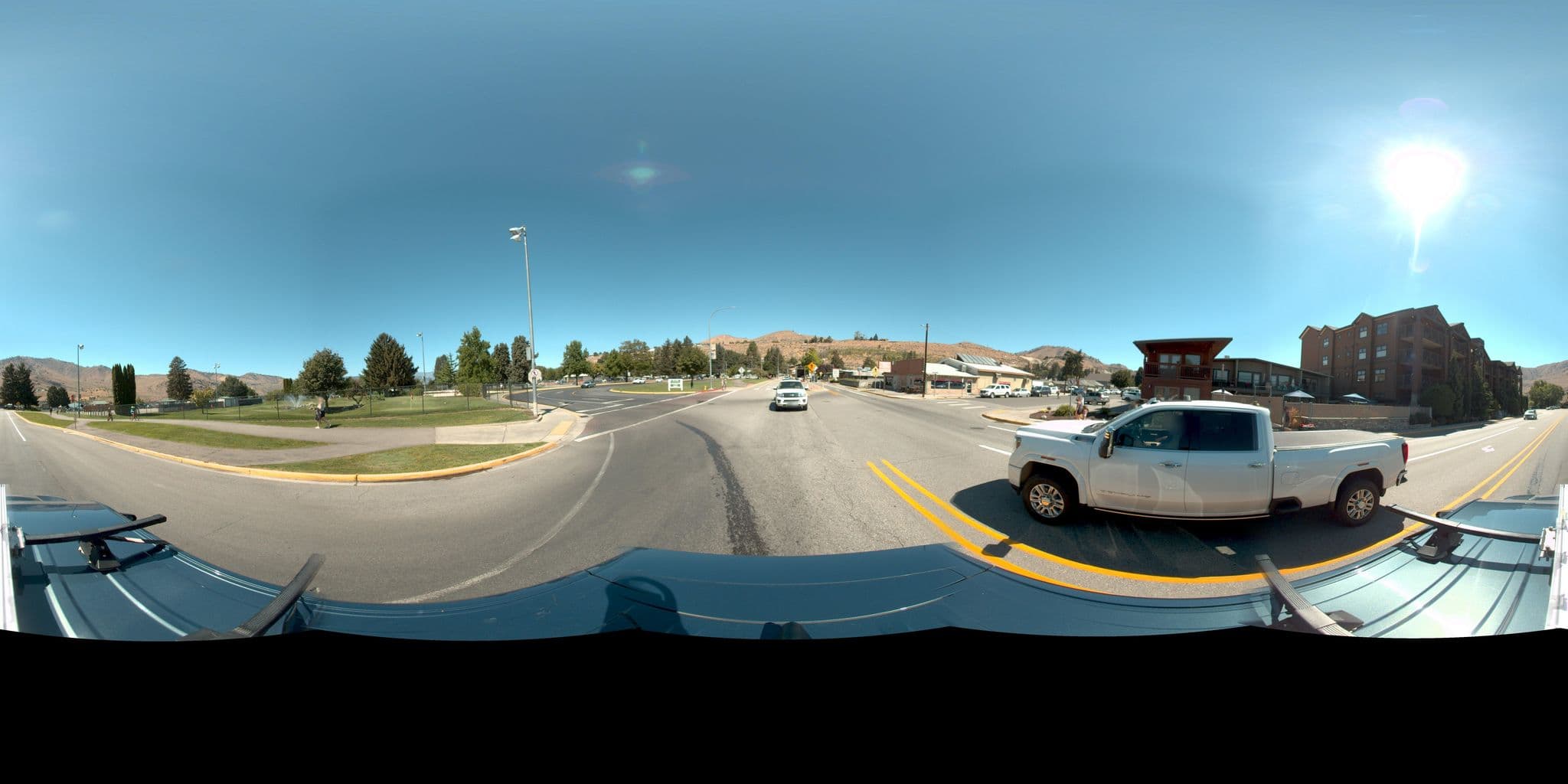 Street view near The Cabana at Lake Chelan, Chelan — © rking (CC BY-SA · Mapillary)