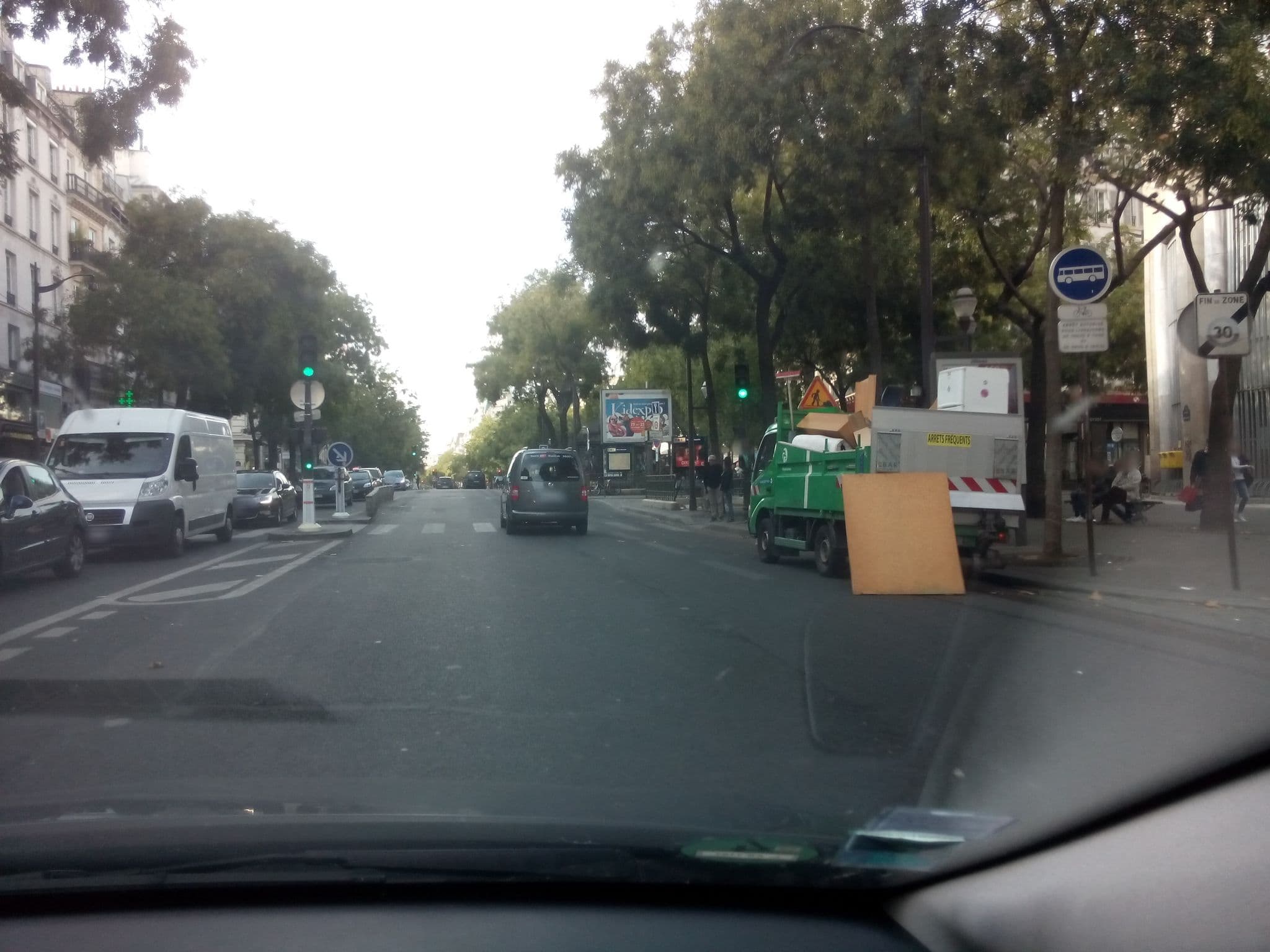 Street view near Hôtel Mazagran, Paris 10 Entrepôt — © jibec (CC BY-SA · Mapillary)