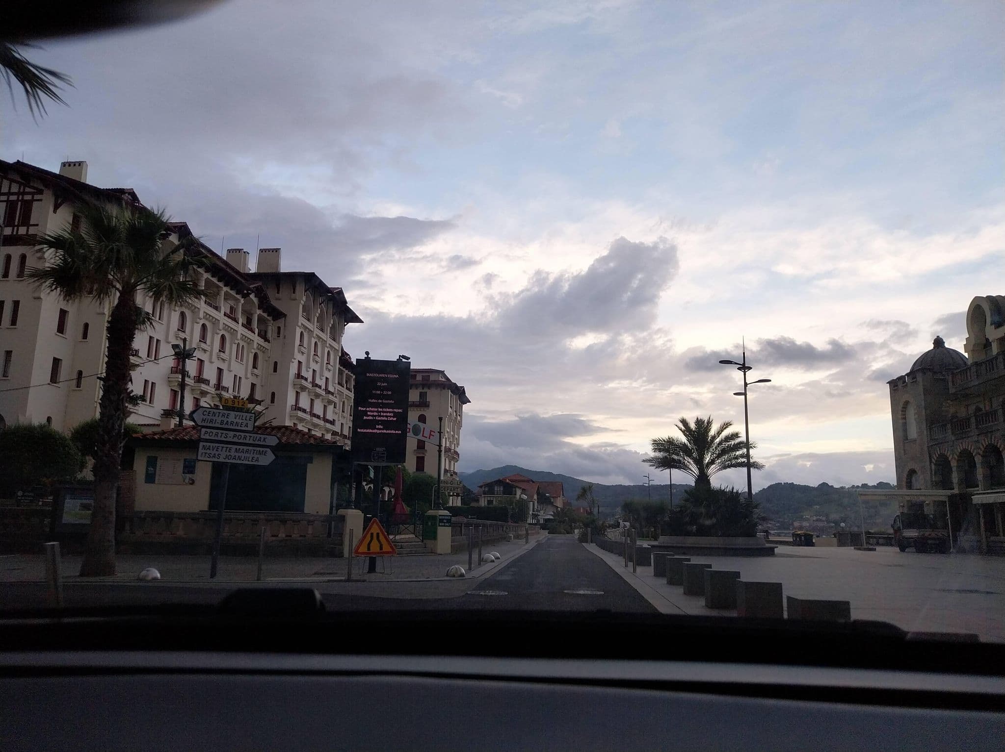 Street view near Résidence Maeva Mer et Golf Sokoburu, Hendaye — © floetcheto (CC BY-SA · Mapillary)
