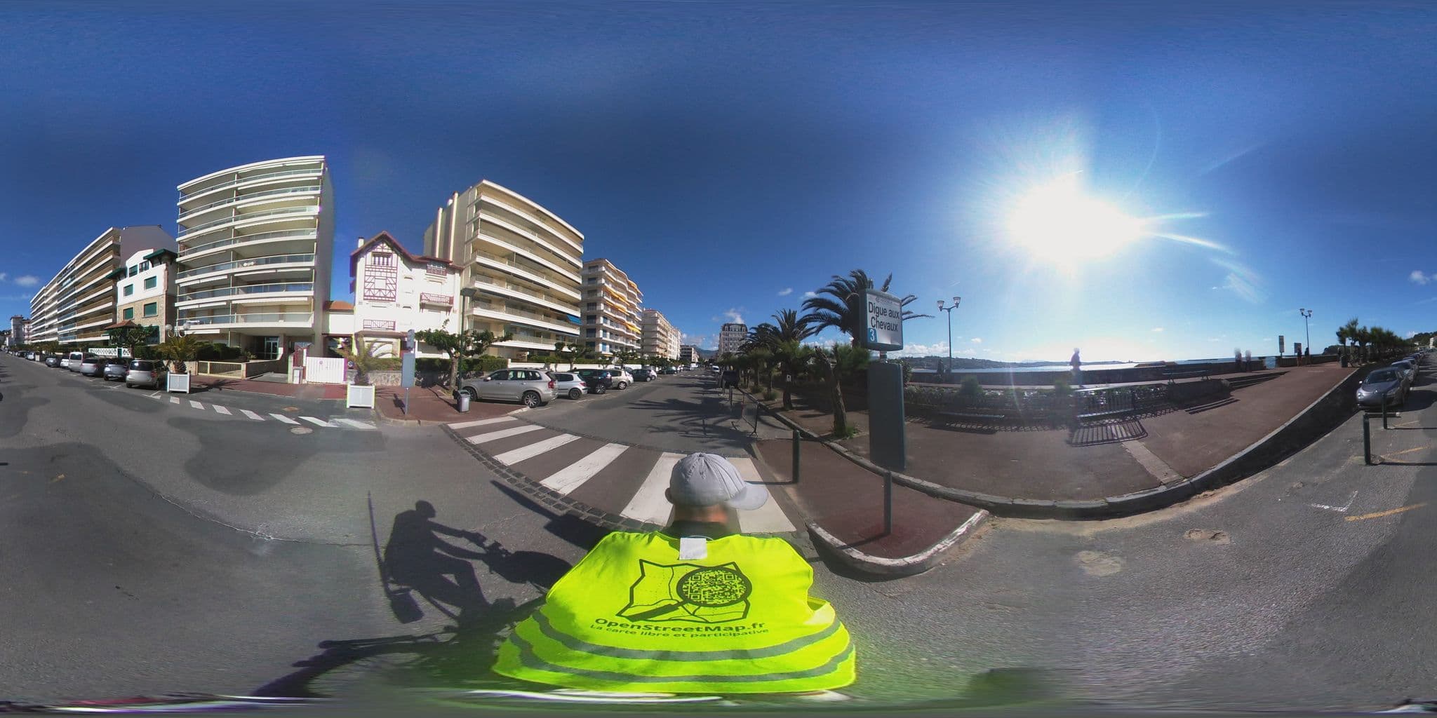 Street view near San Carlos mer, Saint-Jean-de-Luz — © ev1velodyssee (CC BY-SA · Mapillary)