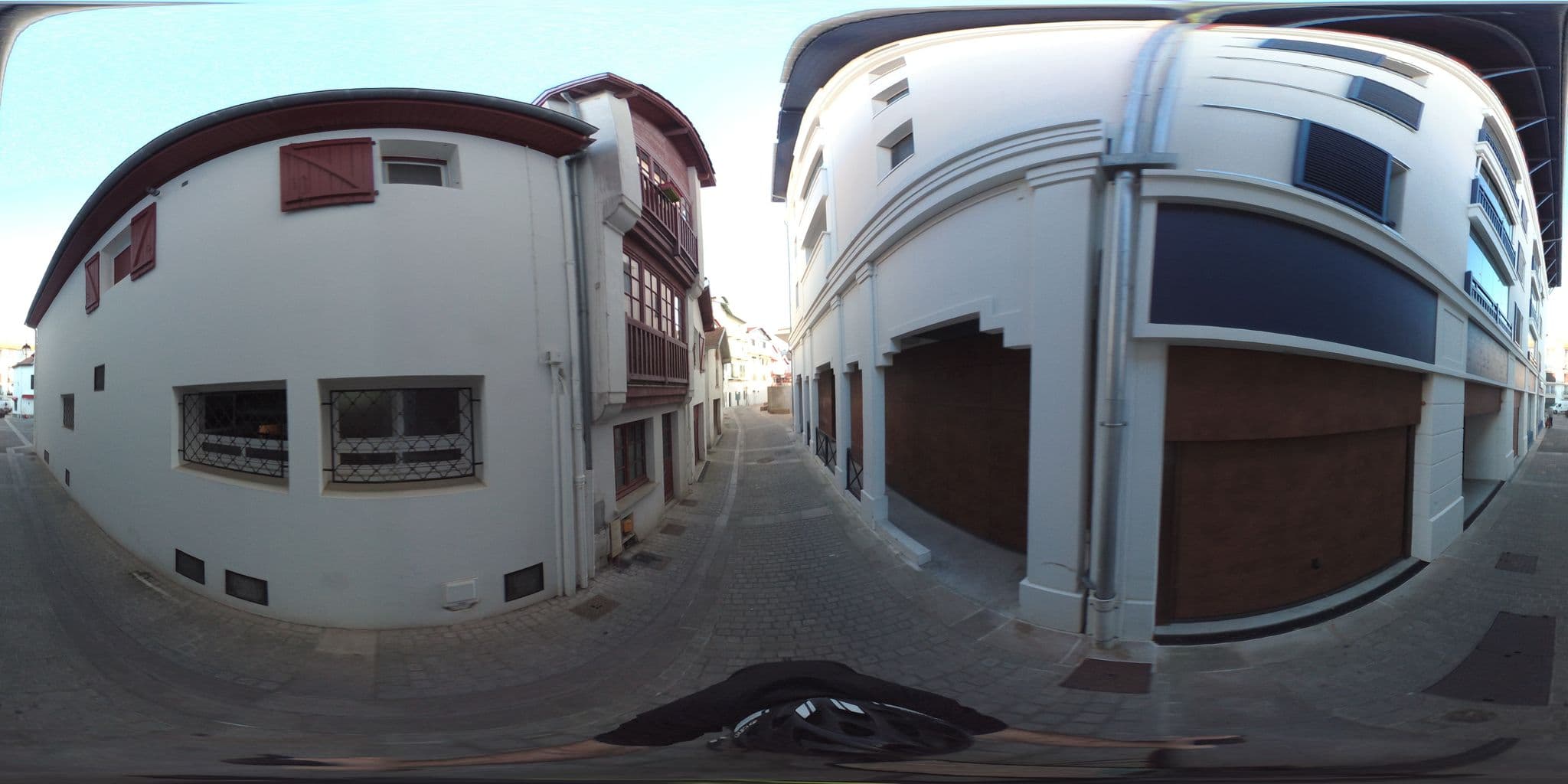 Street view near Marisa, Saint-Jean-de-Luz — © geovelo (CC BY-SA · Mapillary)