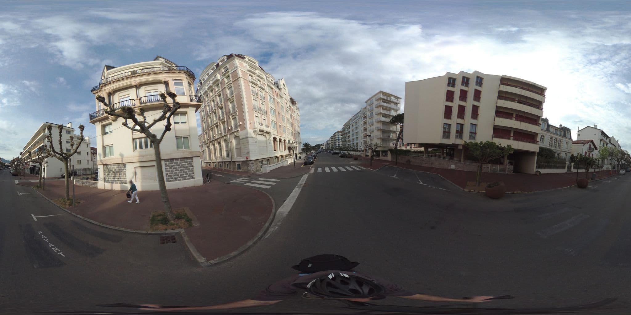 Street view near Rental Apartment Uraldia, Saint-Jean-de-Luz — © geovelo (CC BY-SA · Mapillary)