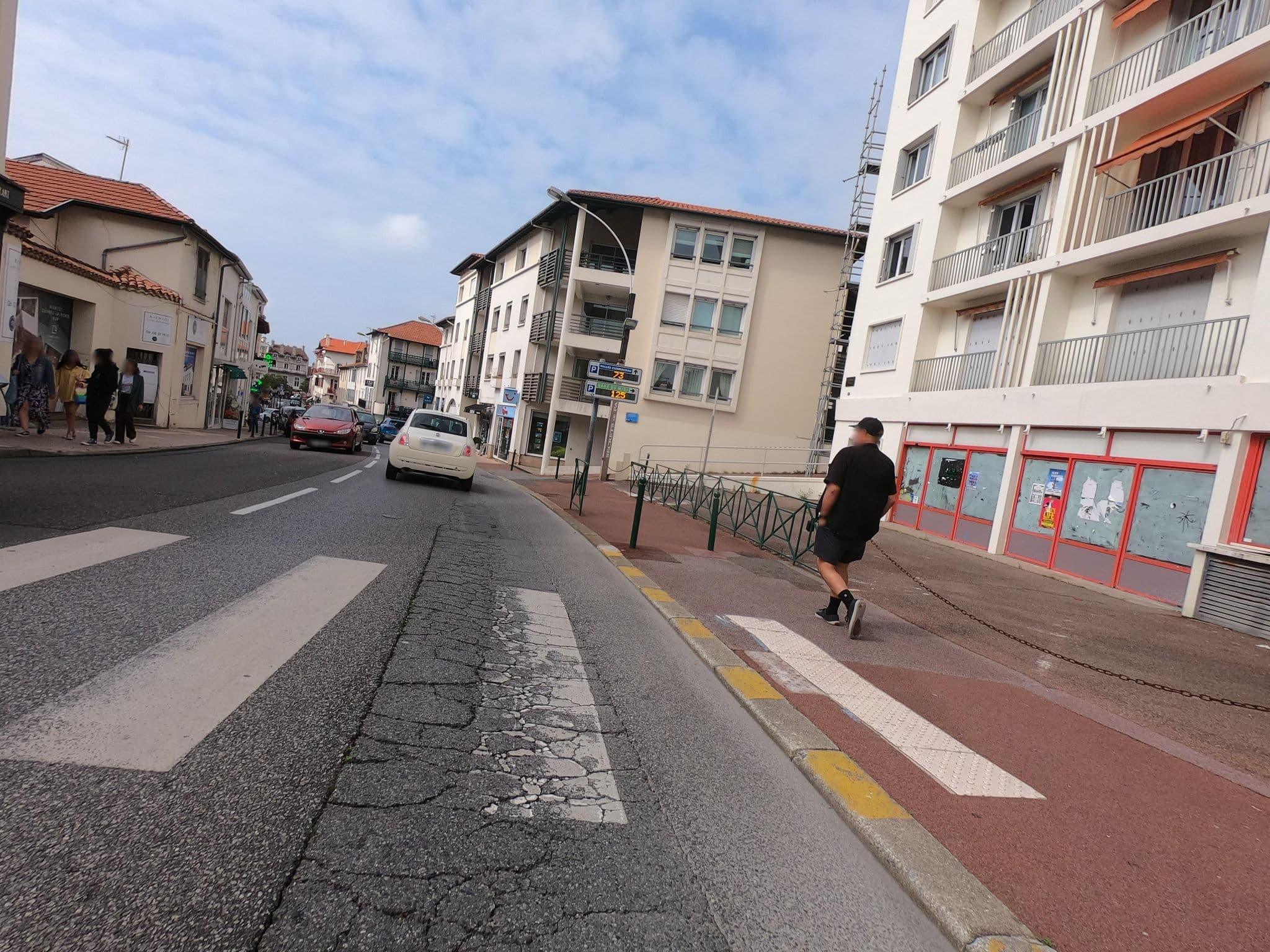Street view near TUI STORE, Biarritz — © txominh (CC BY-SA · Mapillary)