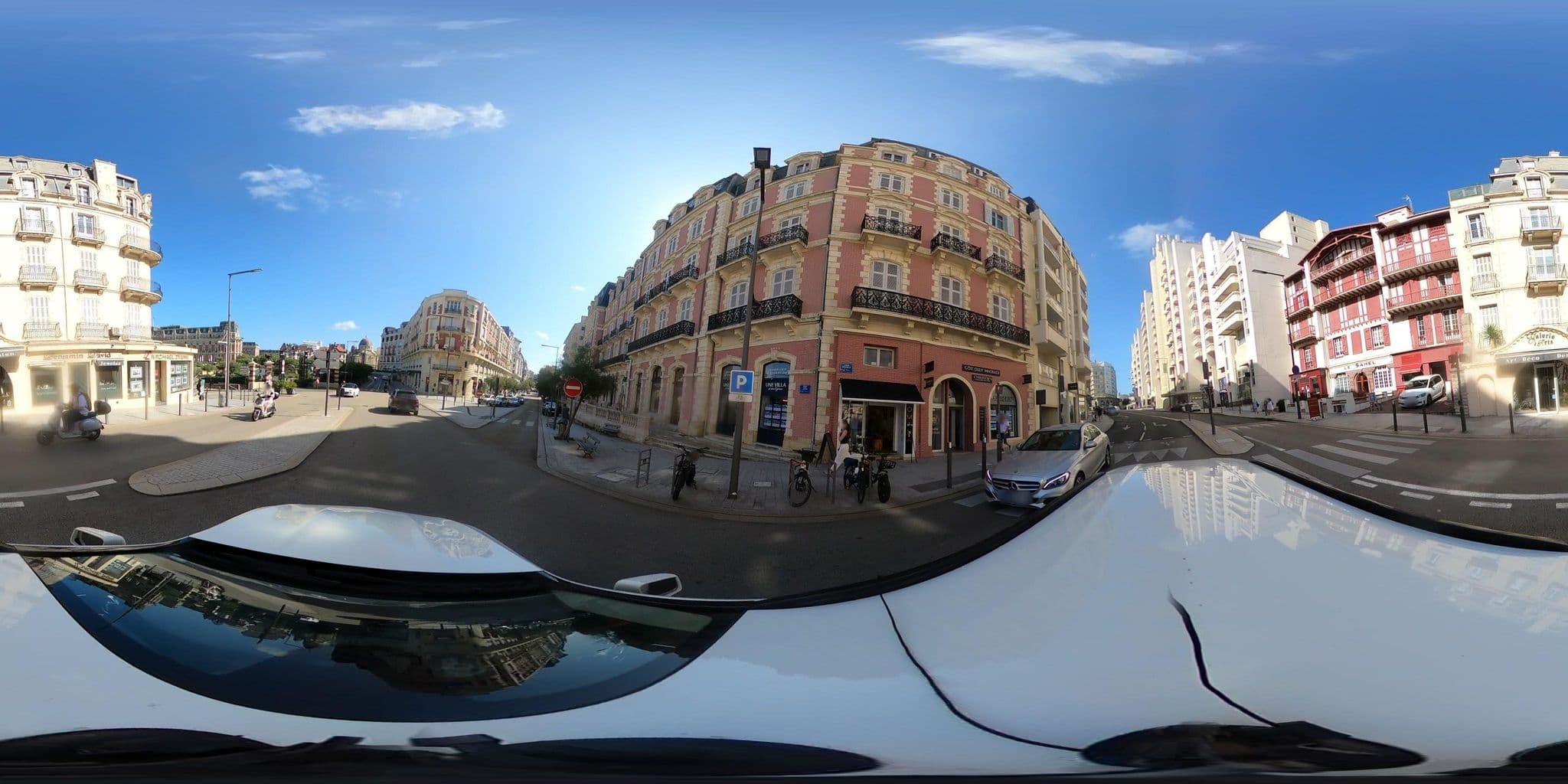 Street view near Eurimmo Btz, Biarritz — © sanjorgepinho (CC BY-SA · Mapillary)