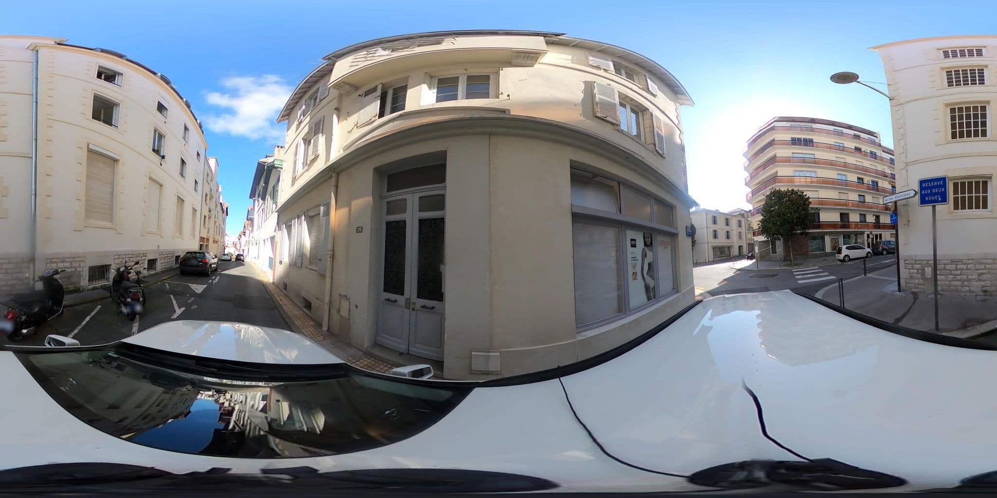 Street view near Biarritz's Centre Studio, Biarritz — © sanjorgepinho (CC BY-SA · Mapillary)