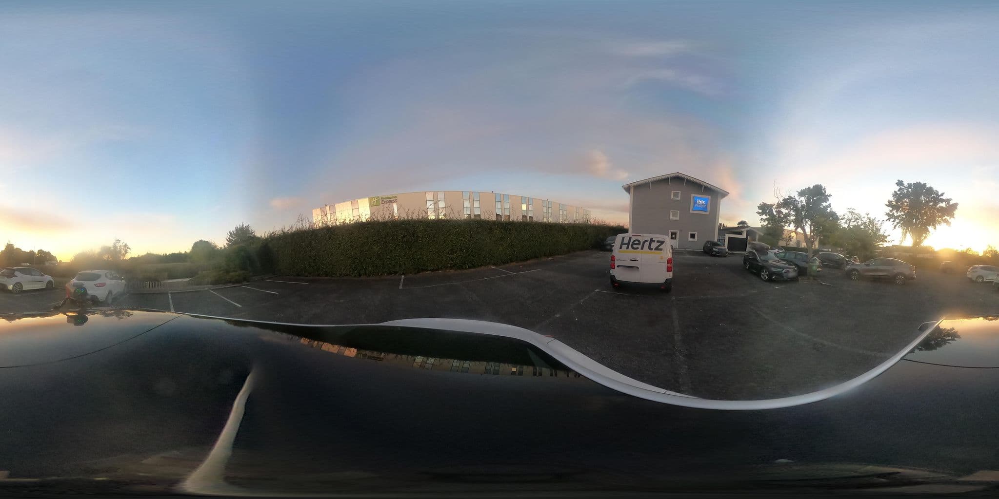 Street view near Holiday Inn Express Arcachon - la Teste, La Teste-de-Buch — © sogefi (CC BY-SA · Mapillary)