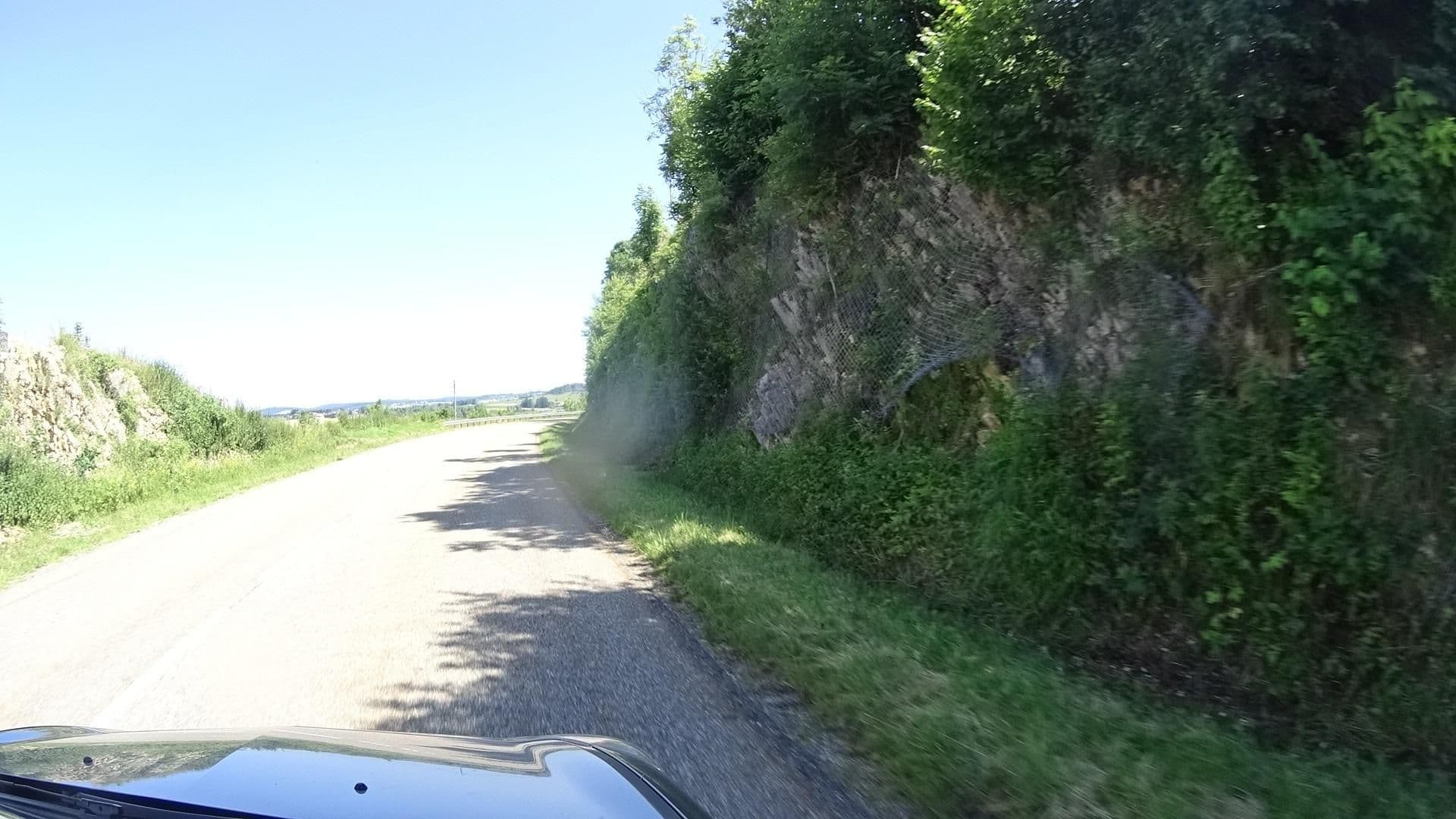 Street view near Le Nordic, Saint-Laurent-en-Grandvaux — © tanonin (CC BY-SA · Mapillary)