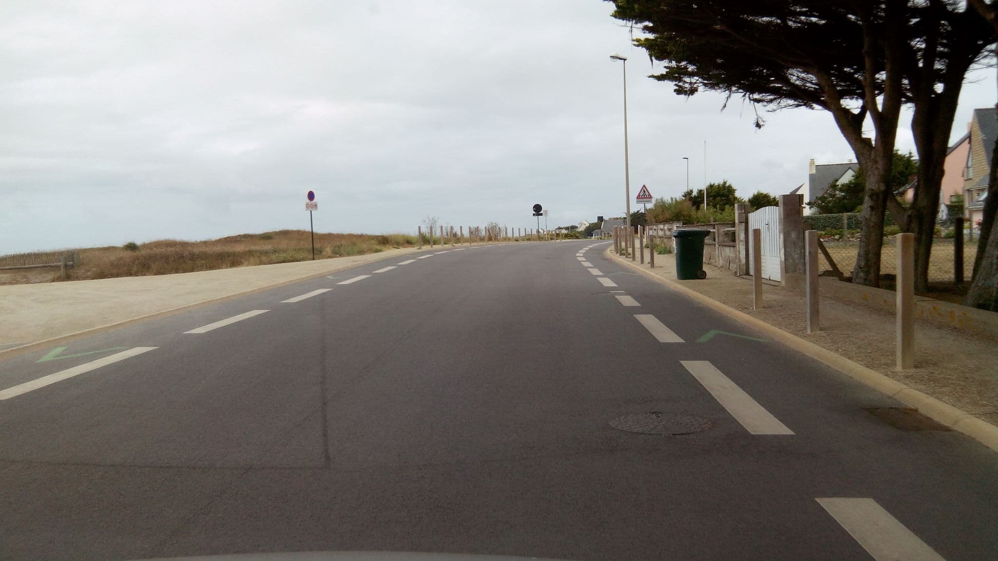 Street view near Hôtel Le Lichen, Le Pouliguen — © alainproviste (CC BY-SA · Mapillary)