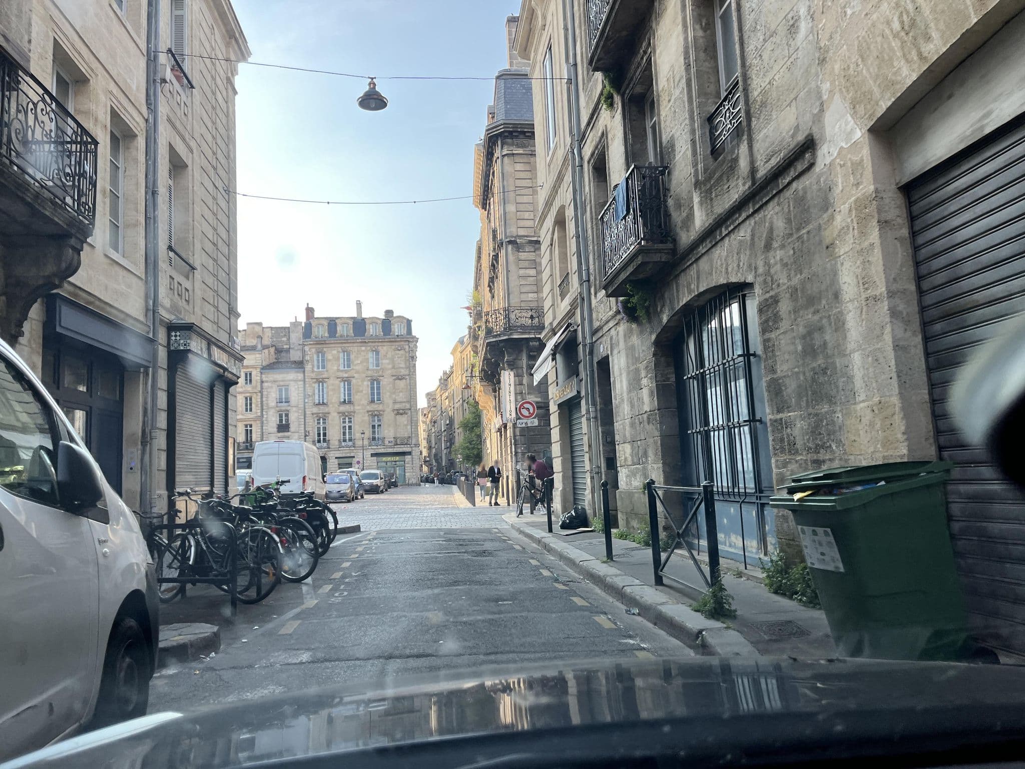 Street view near L'annexe Bordeaux Traditions, Bordeaux — © ismaeltthds (CC BY-SA · Mapillary)