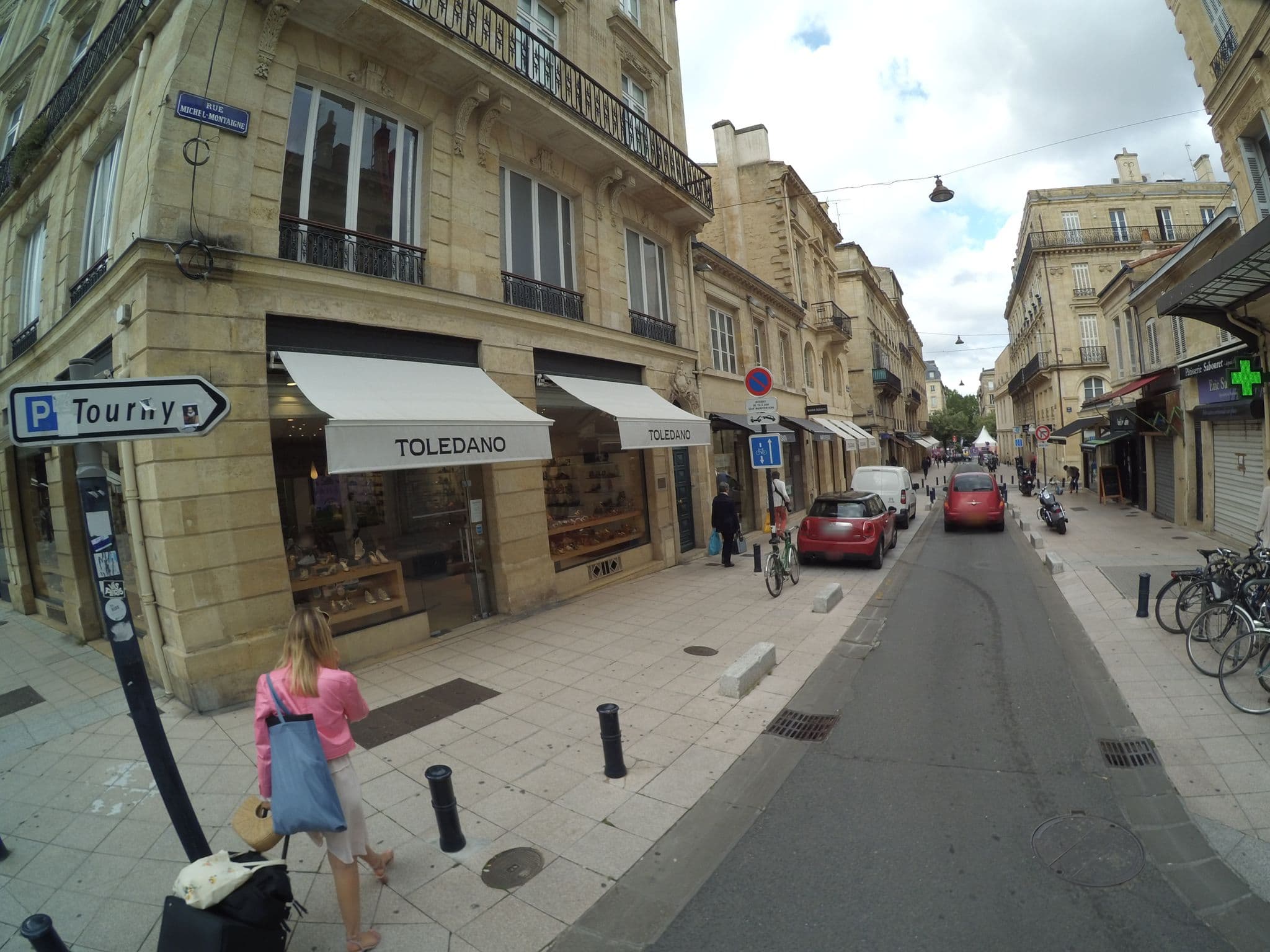 Street view near Appartement les Grands Hommes, Bordeaux — © stephanep (CC BY-SA · Mapillary)