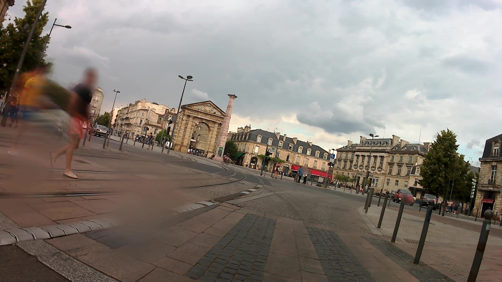 Street view near Le V, Ascend Hotel Collection, Bordeaux — © trouyer (CC BY-SA · Mapillary)