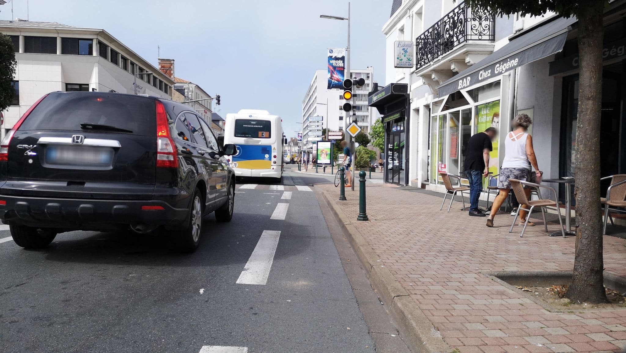 Street view near Le Jean Jaures, Les Sables-d'Olonne — © u4y0u (CC BY-SA · Mapillary)