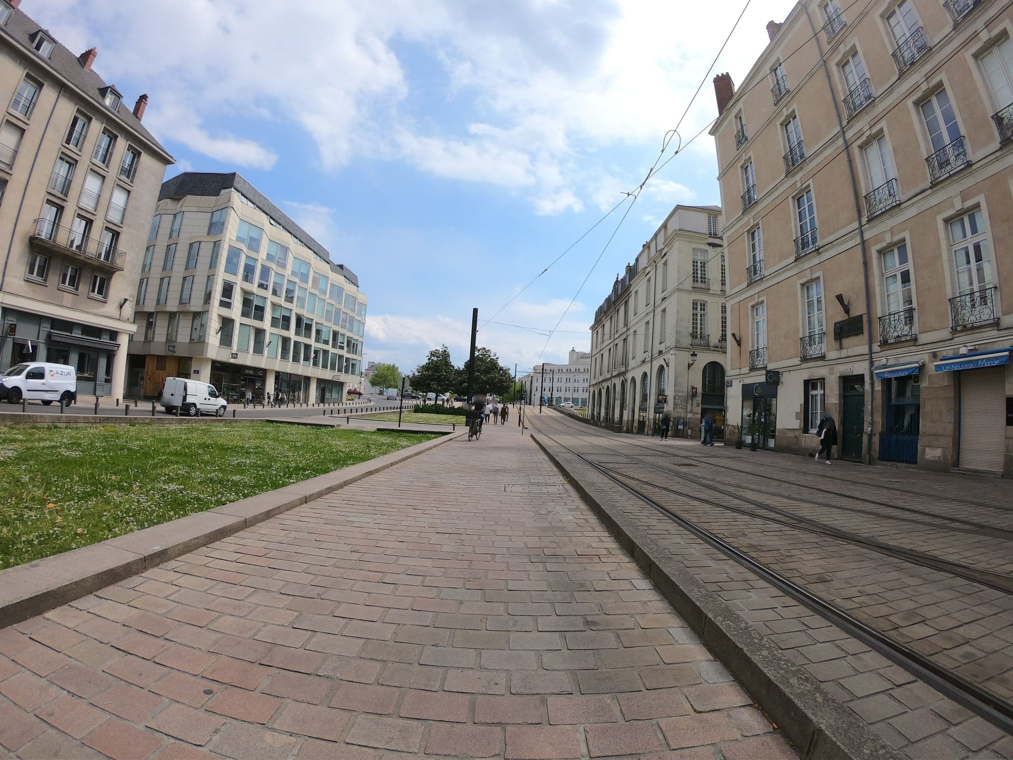 Street view near Renouveau Association, Nantes — © cartocite (CC BY-SA · Mapillary)