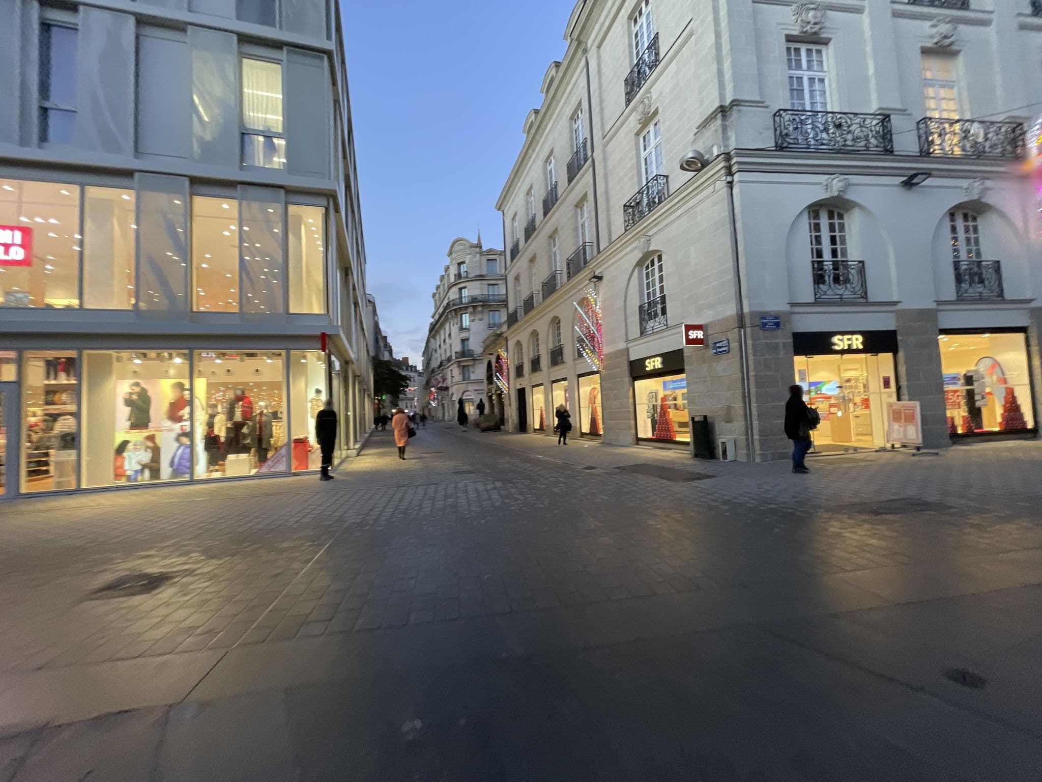 Street view near TUI STORE, Nantes — © filipb (CC BY-SA · Mapillary)
