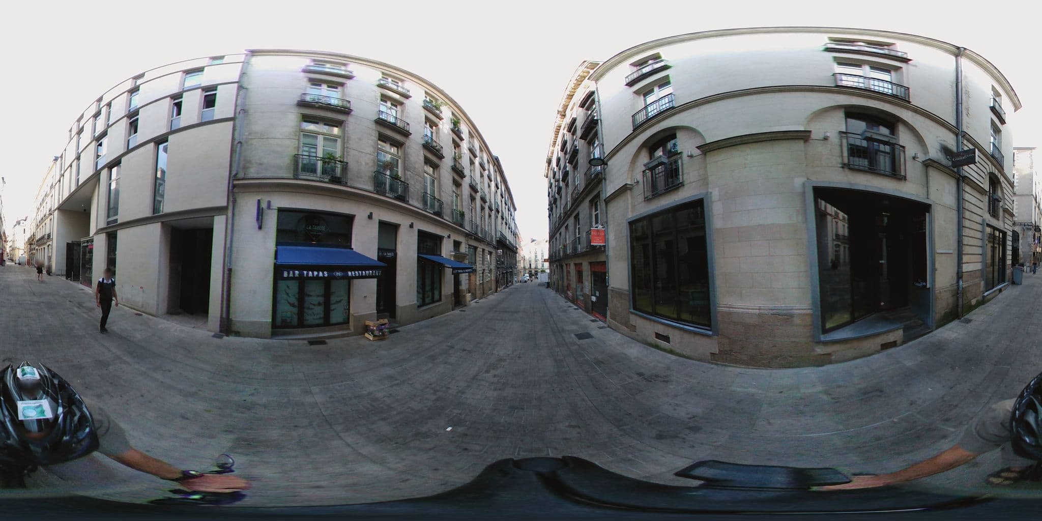 Street view near Grand Hôtel de Nantes, Nantes — © cartocite (CC BY-SA · Mapillary)