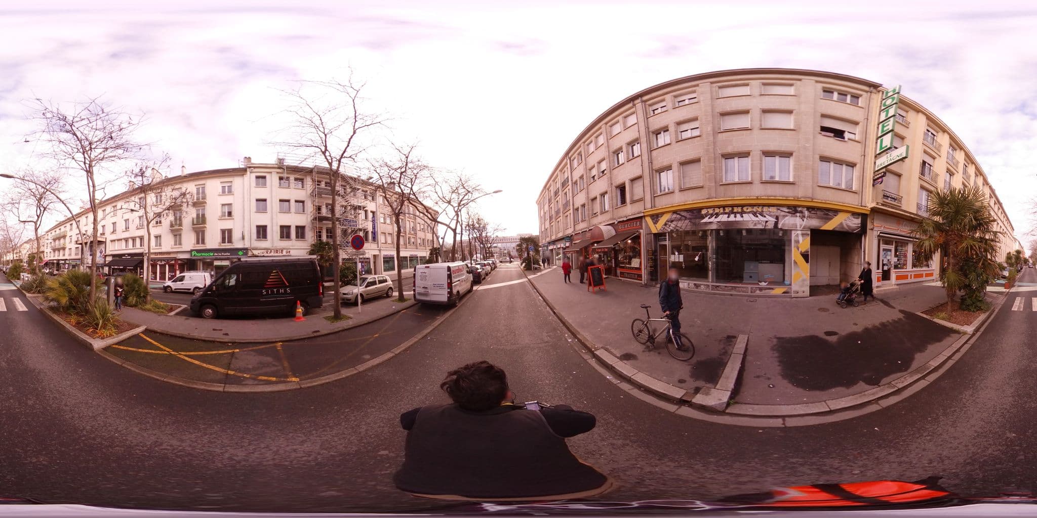 Street view near Contact Hôtel Hôtel le Bretagne Adhérent, Saint-Nazaire — © c_mobilite (CC BY-SA · Mapillary)